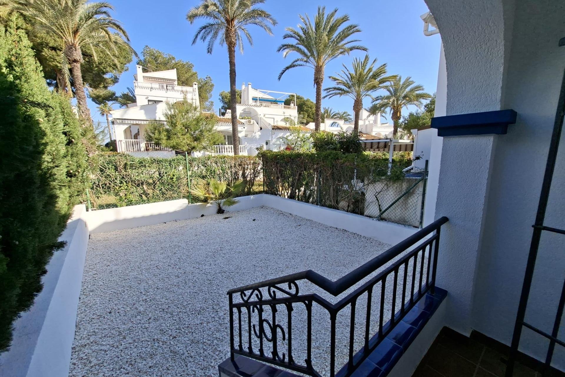 Resale - Bungalow -
Orihuela Costa - Villamartín-las Filipinas