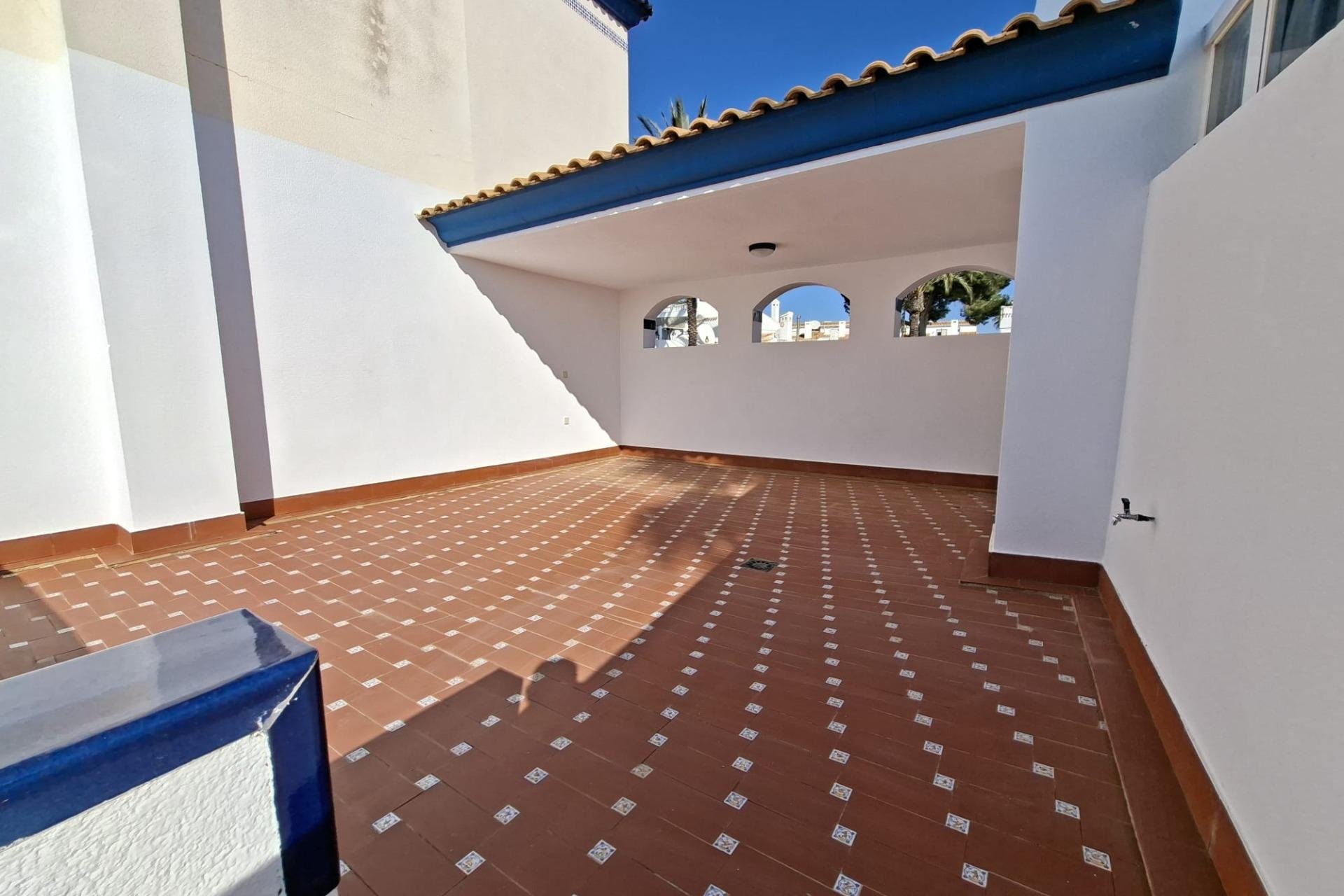 Resale - Bungalow -
Orihuela Costa - Villamartín-las Filipinas