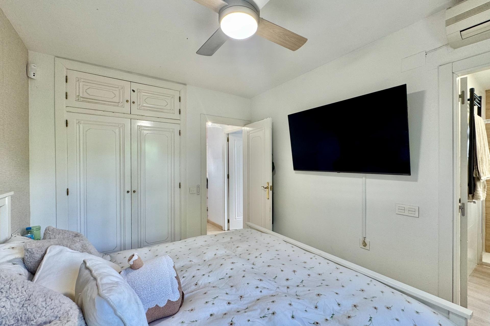 Resale - Bungalow -
Orihuela Costa - Villamartín-las Filipinas