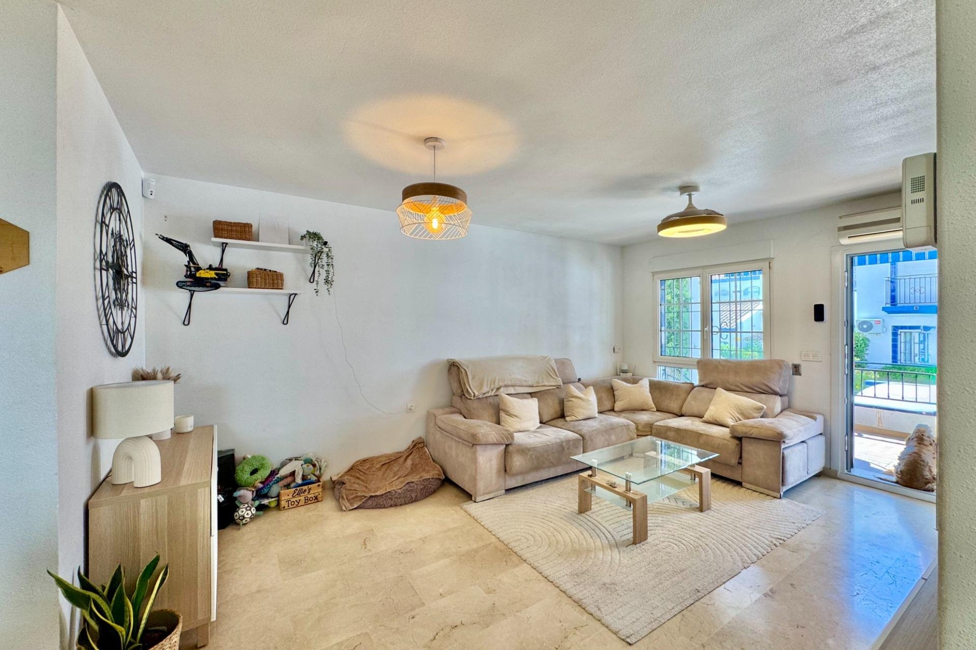 Resale - Bungalow -
Orihuela Costa - Villamartín-las Filipinas
