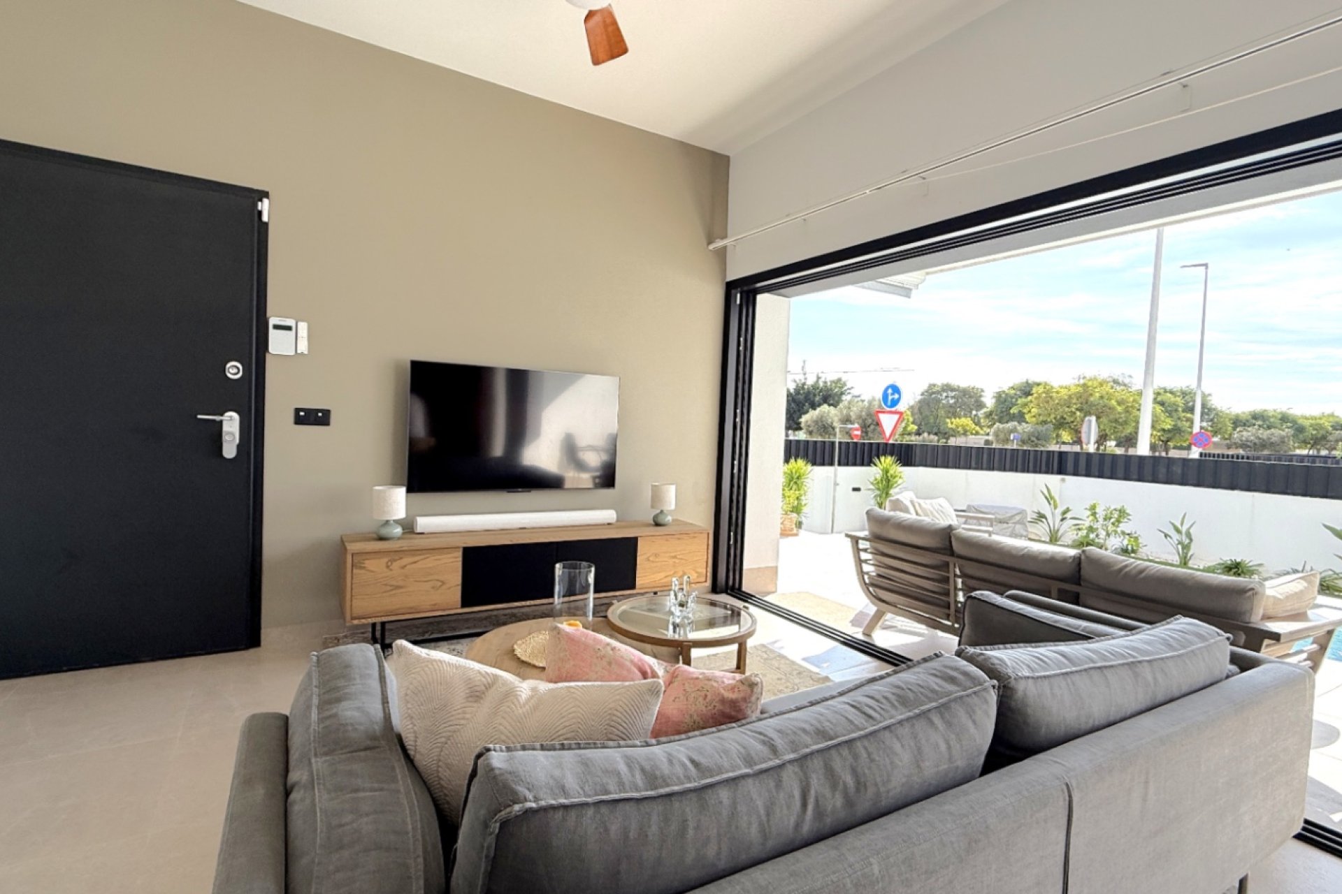 Resale - Bungalow -
Pilar de la Horadada - Costa Blanca