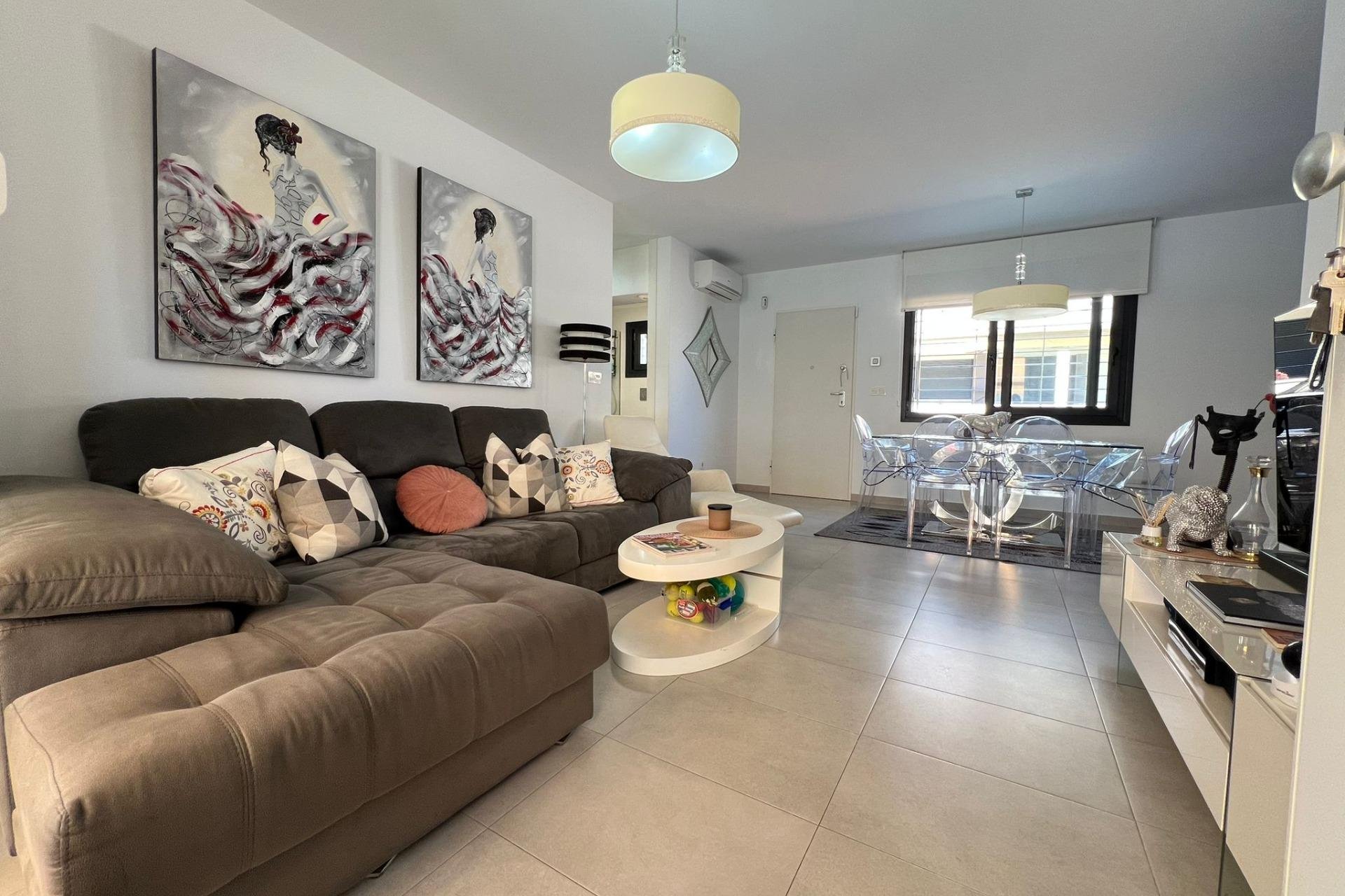 Resale - Bungalow -
Pilar de la Horadada - Pueblo Latino