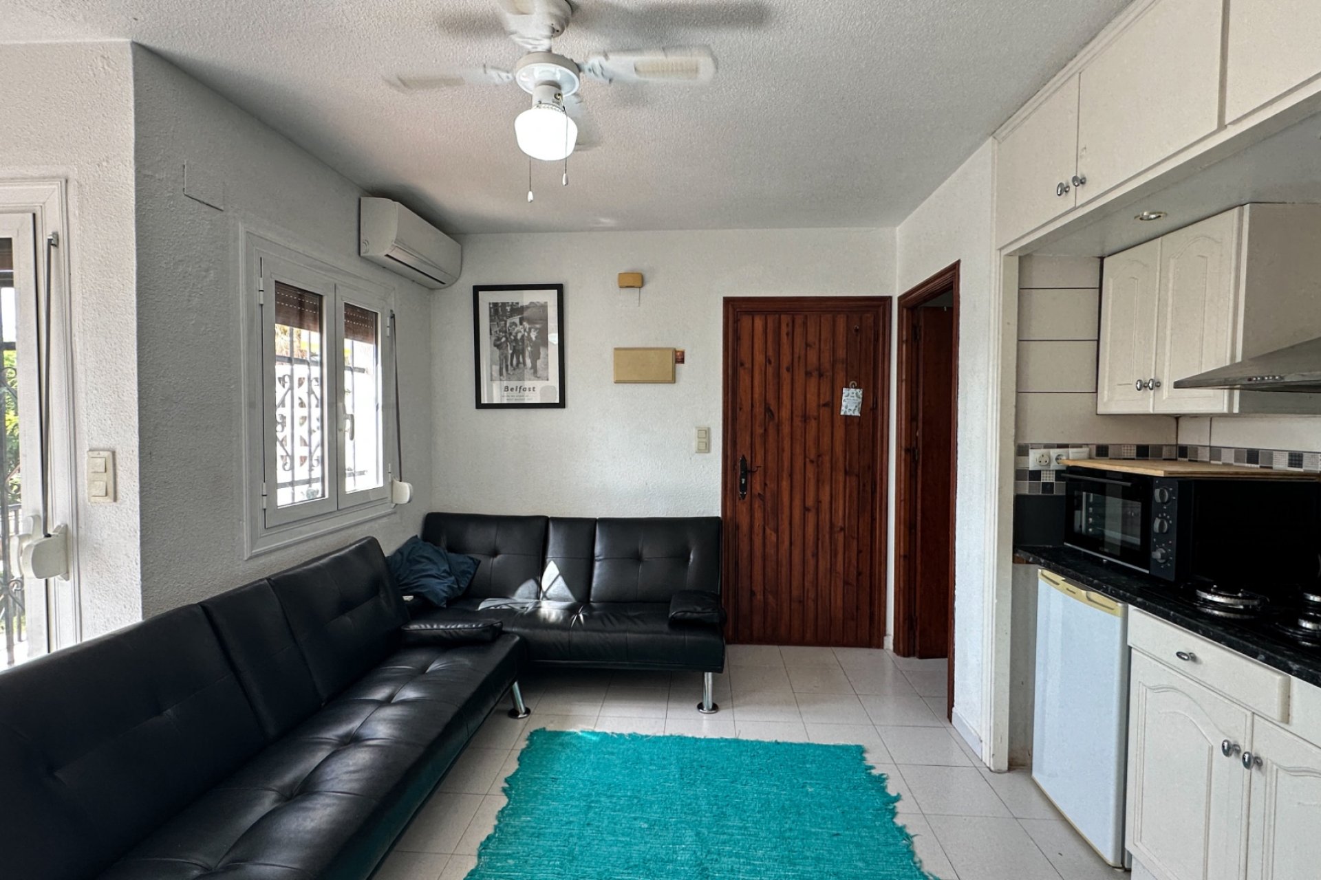 Resale - Bungalow -
San Miguel de Salinas - Inland