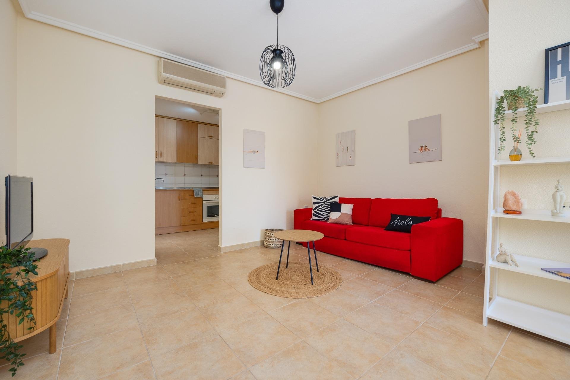 Resale - Bungalow -
Torrevieja - Aguas Nuevas 1