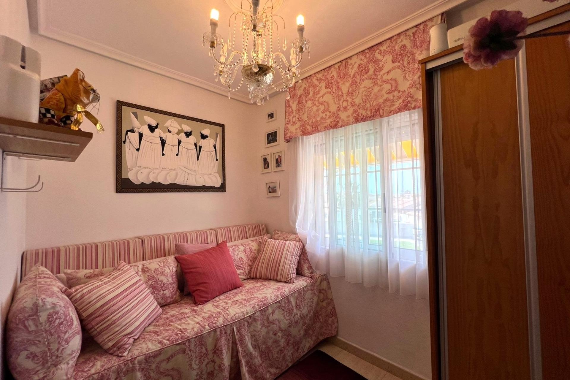 Resale - Bungalow -
Torrevieja - Aguas Nuevas