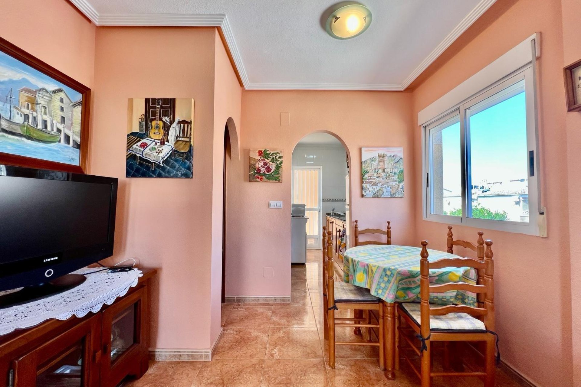 Resale - Bungalow -
Torrevieja - Centro