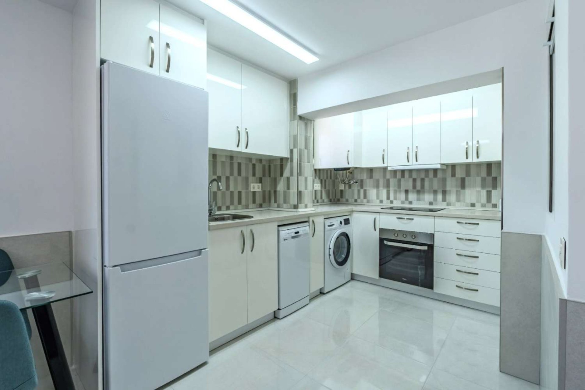 Resale - Bungalow -
Torrevieja - Costa Blanca