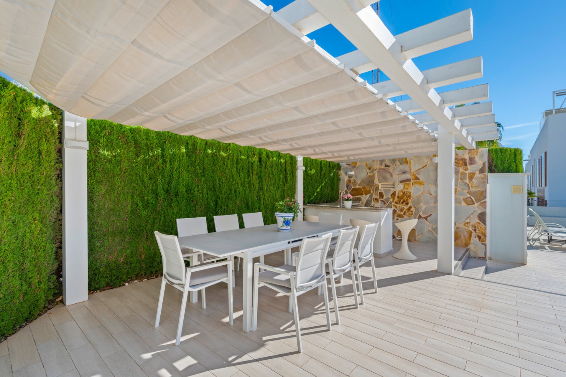 Resale - Bungalow -
Torrevieja - Costa Blanca