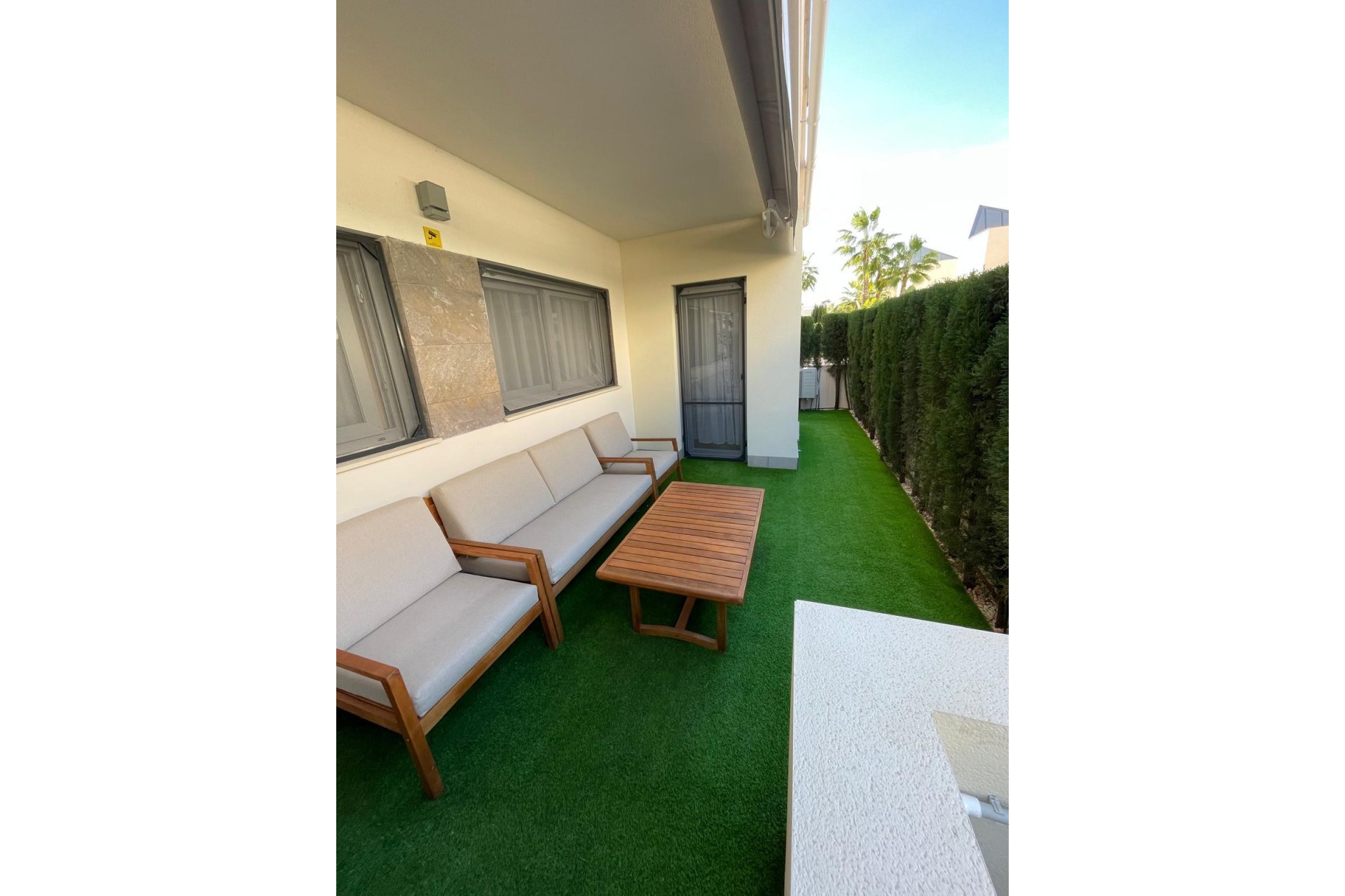 Resale - Bungalow -
Torrevieja - Costa Blanca