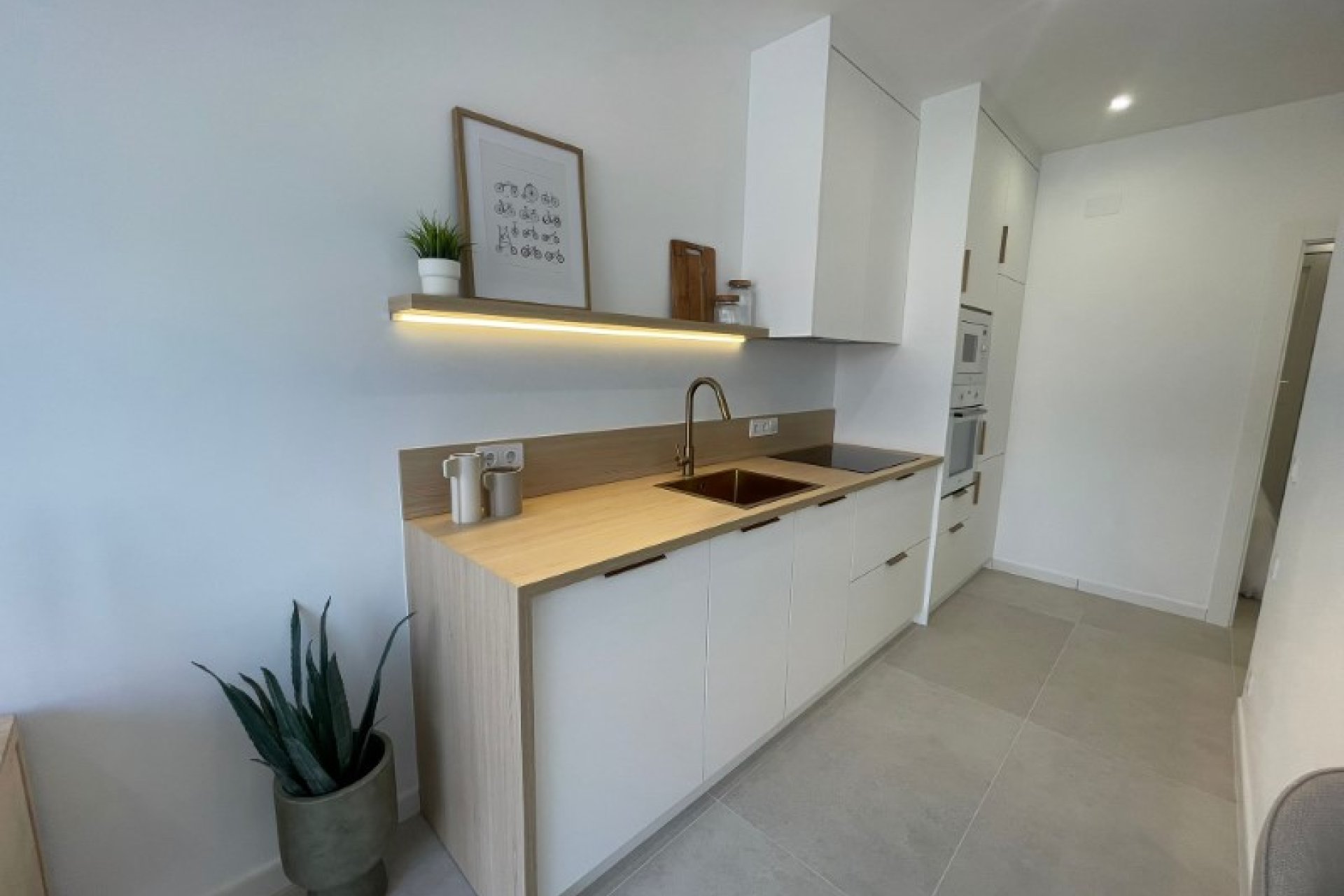 Resale - Bungalow -
Torrevieja - Costa Blanca