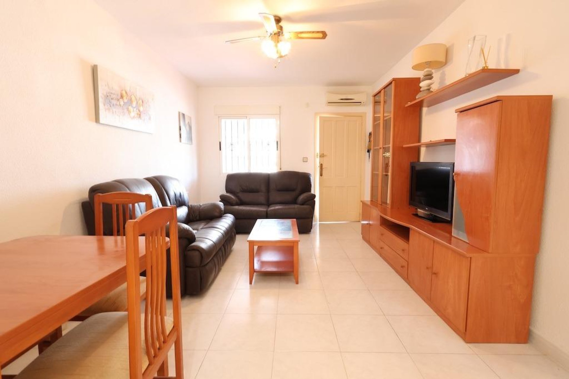 Resale - Bungalow -
Torrevieja - Costa Blanca