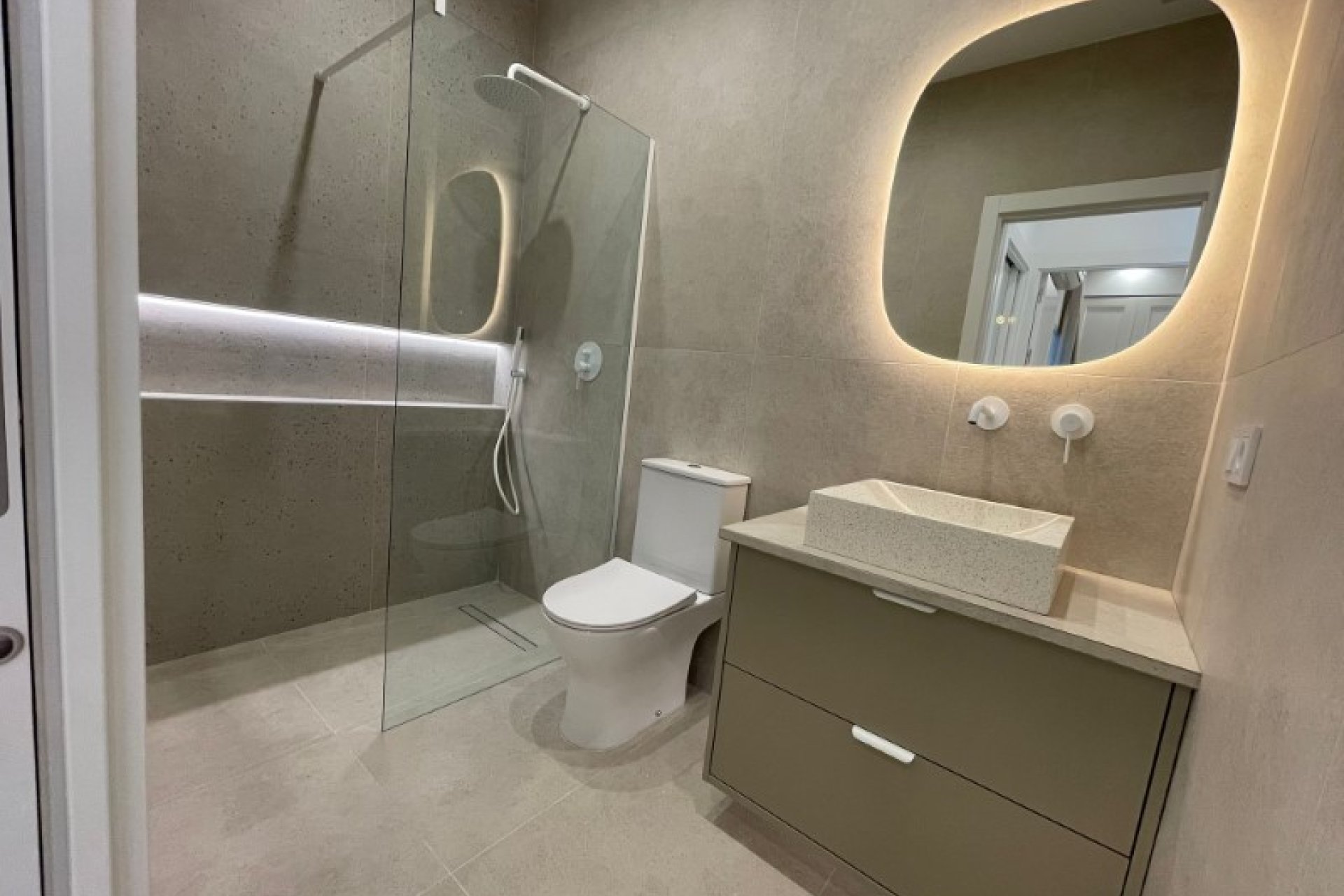 Resale - Bungalow -
Torrevieja - Costa Blanca