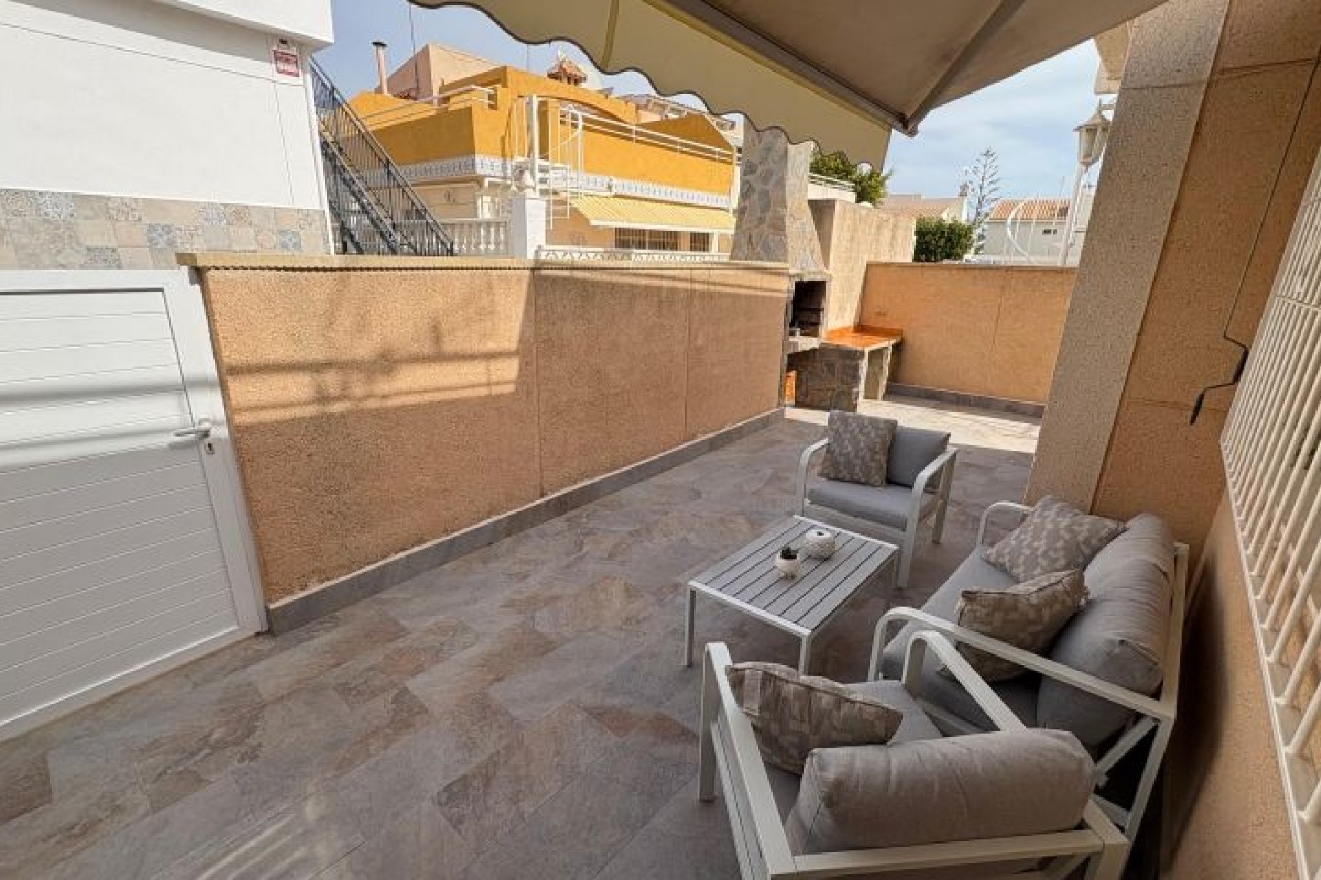 Resale - Bungalow -
Torrevieja - Costa Blanca