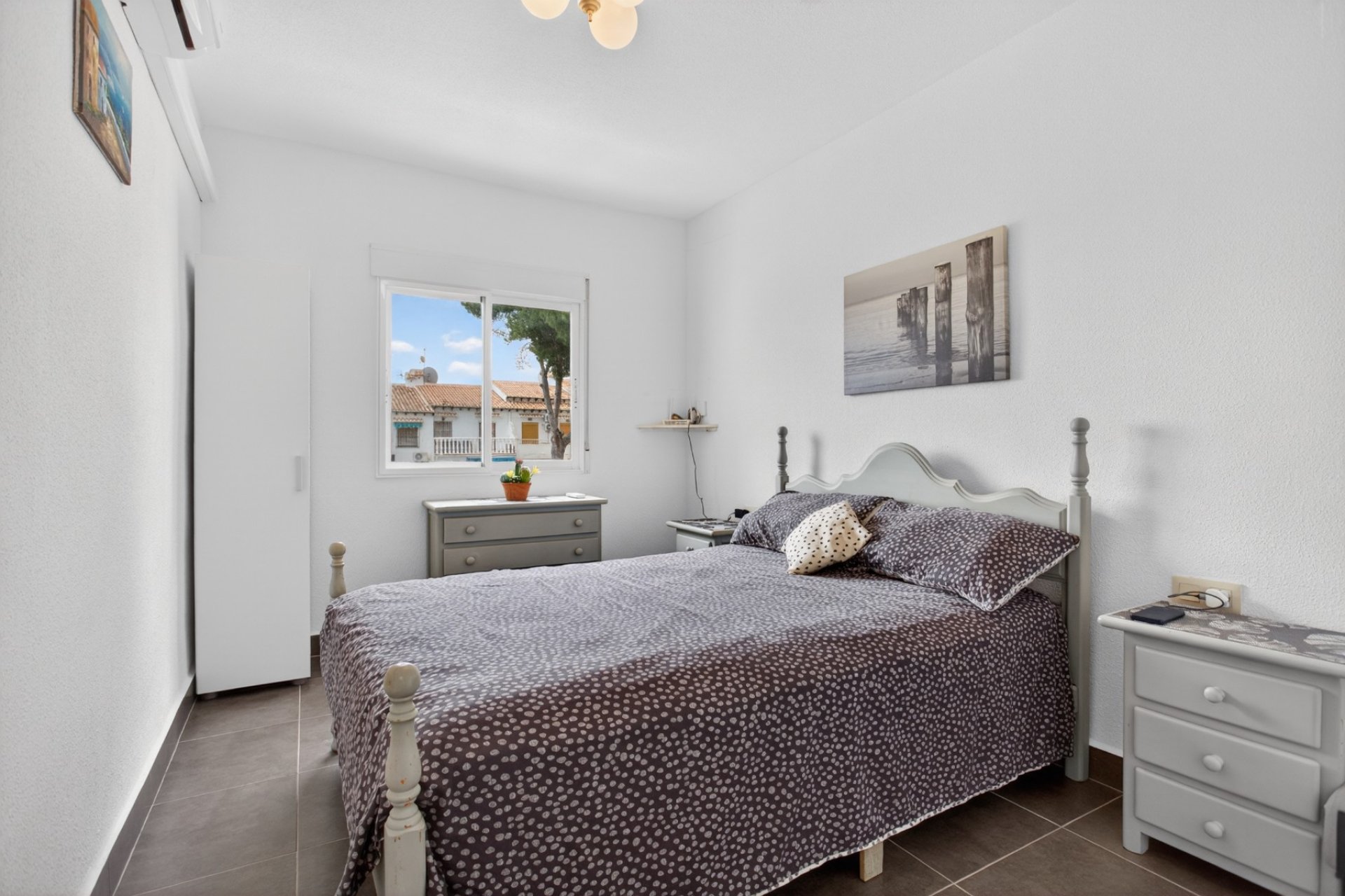 Resale - Bungalow -
Torrevieja - Costa Blanca
