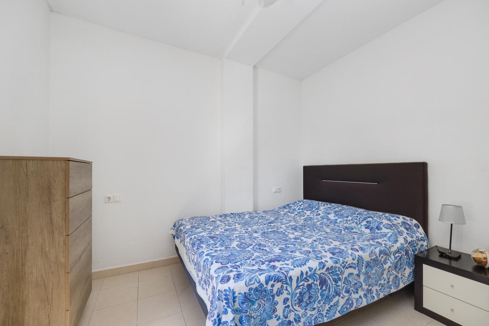 Resale - Bungalow -
Torrevieja - Costa Blanca