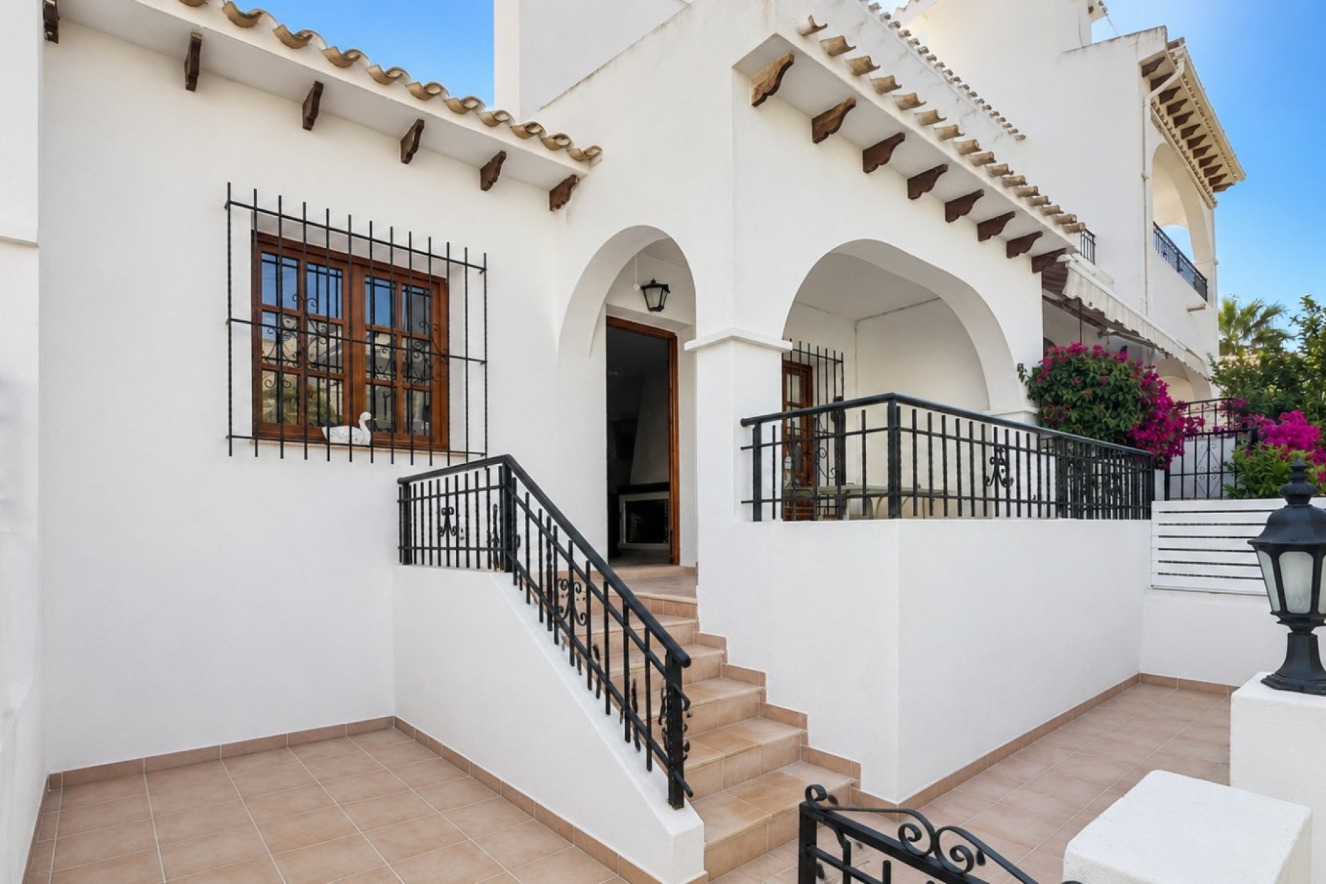 Resale - Bungalow -
Torrevieja - Costa Blanca