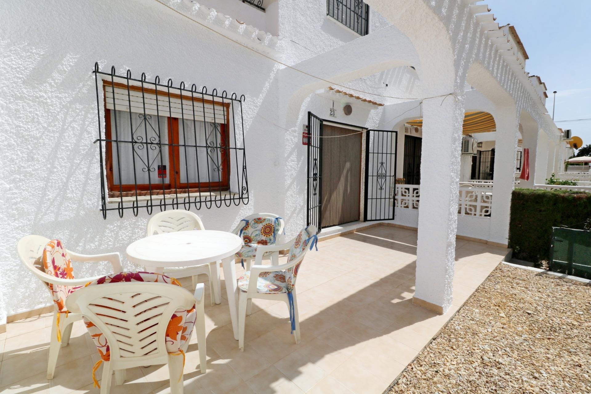Resale - Bungalow -
Torrevieja - El Acequión - Los Náufragos