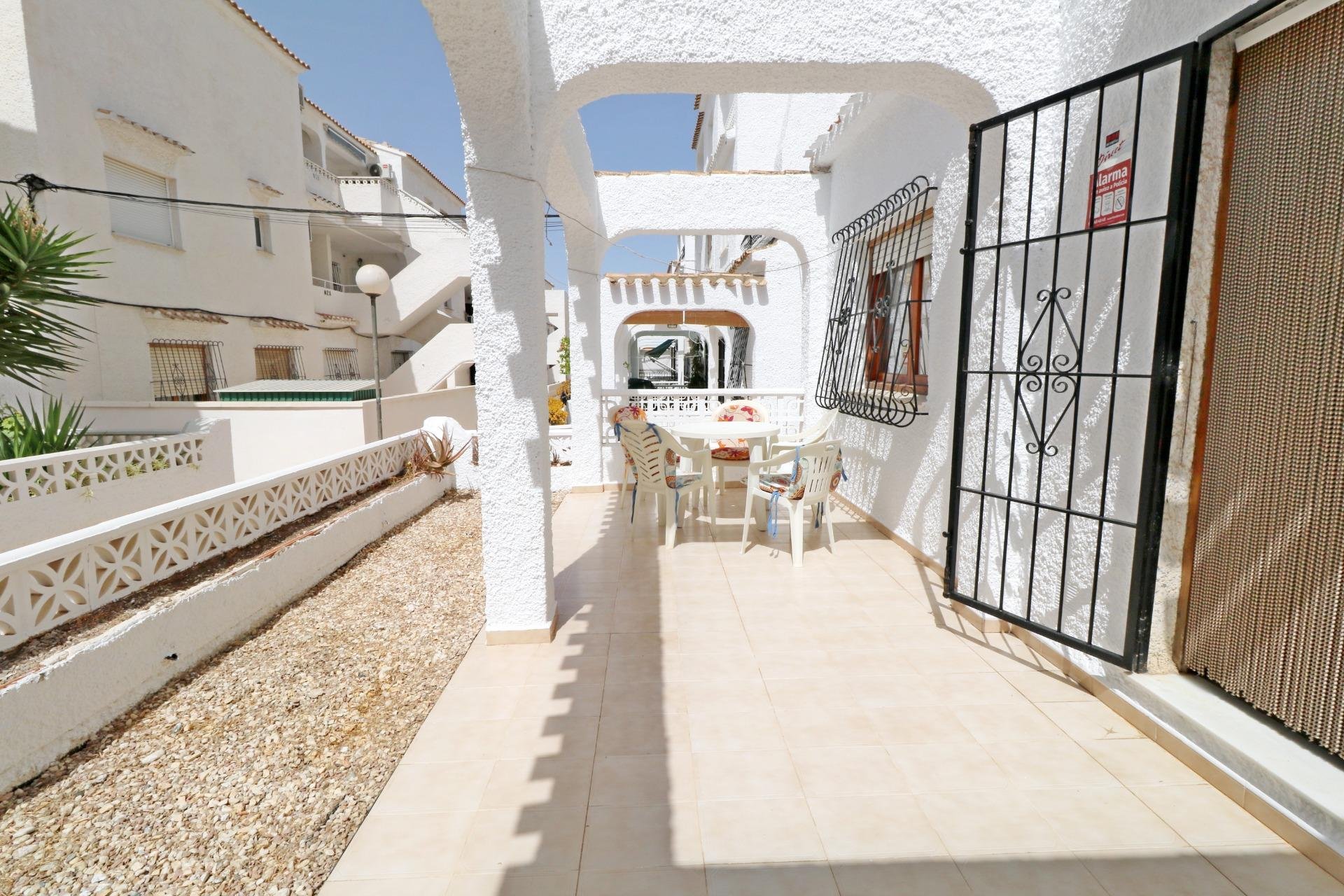 Resale - Bungalow -
Torrevieja - El Acequión - Los Náufragos
