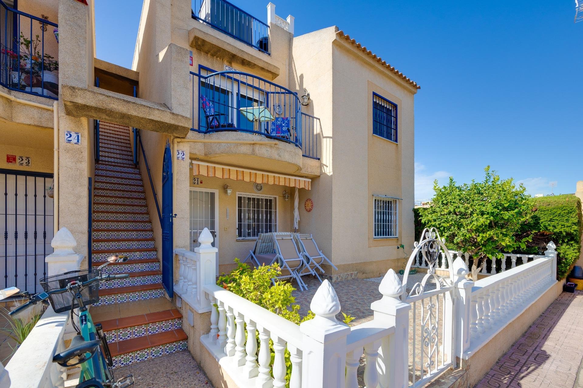 Resale - Bungalow -
Torrevieja - El Chaparral
