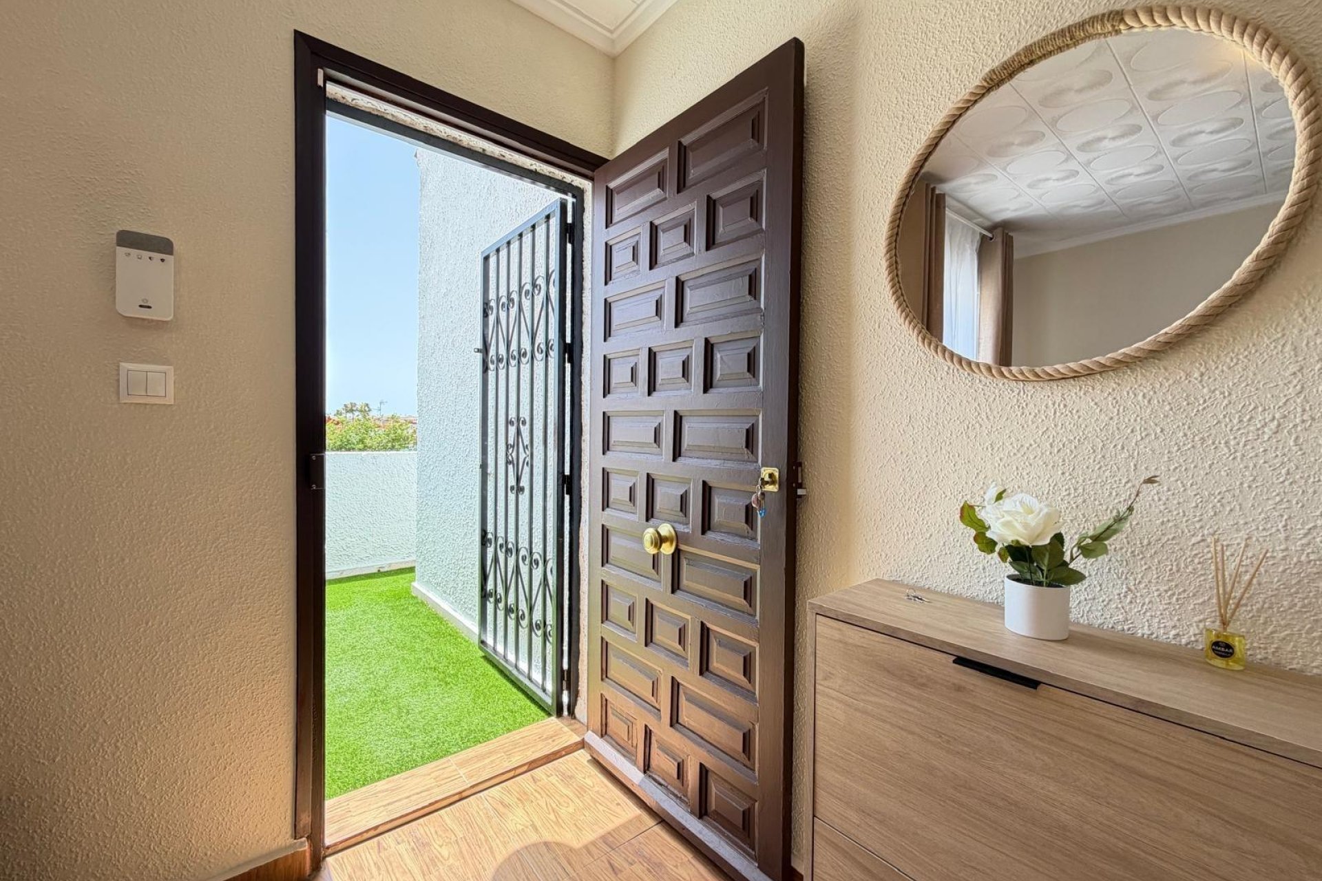 Resale - Bungalow -
Torrevieja - El Limonar