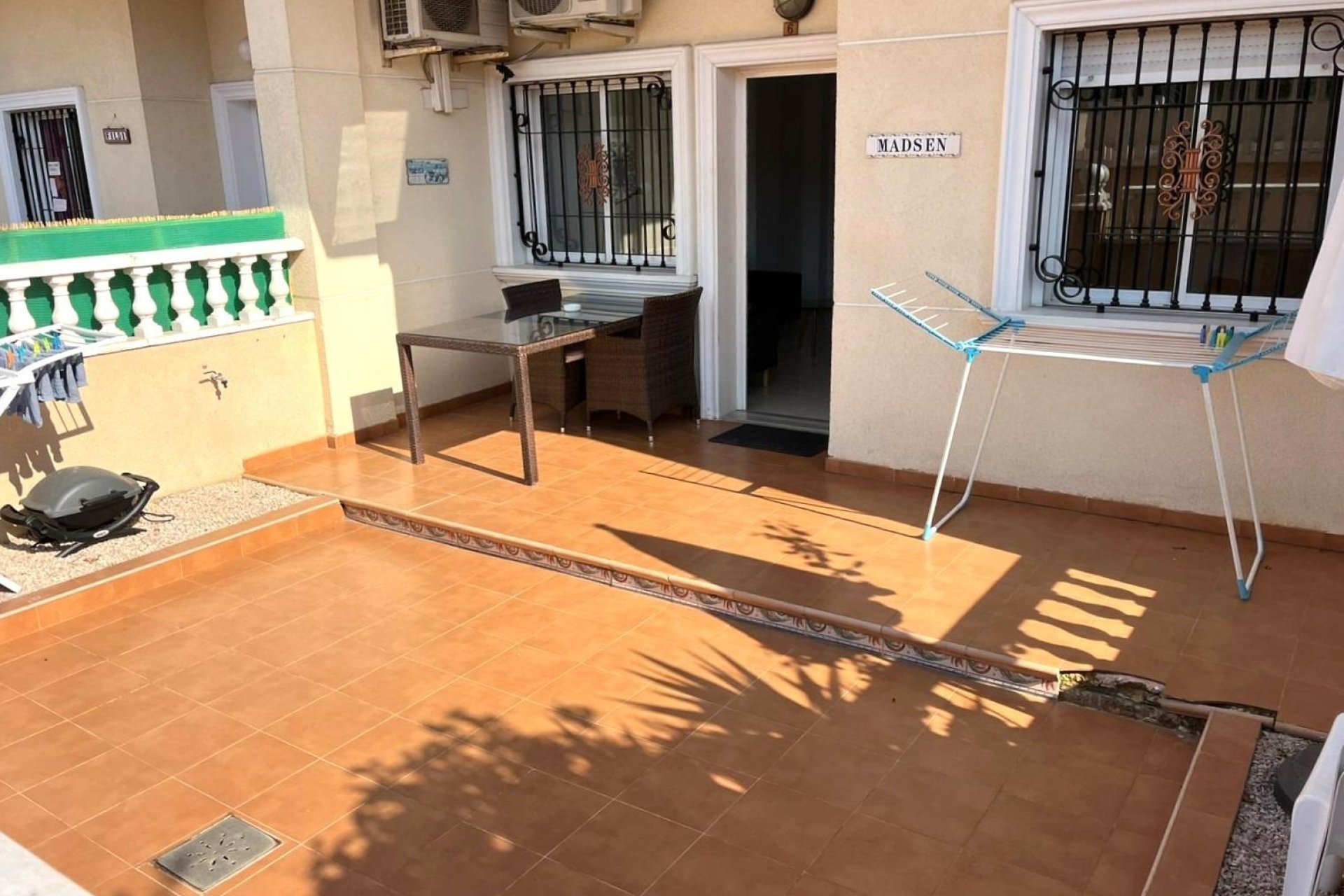 Resale - Bungalow -
Torrevieja - Estacion De Autobuses