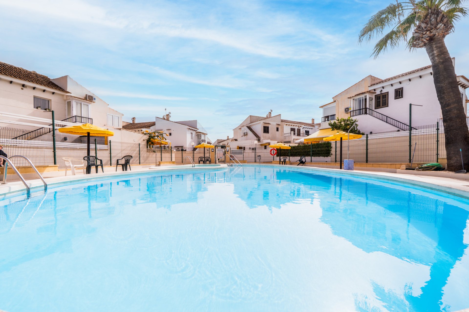 Resale - Bungalow -
Torrevieja - La Mata