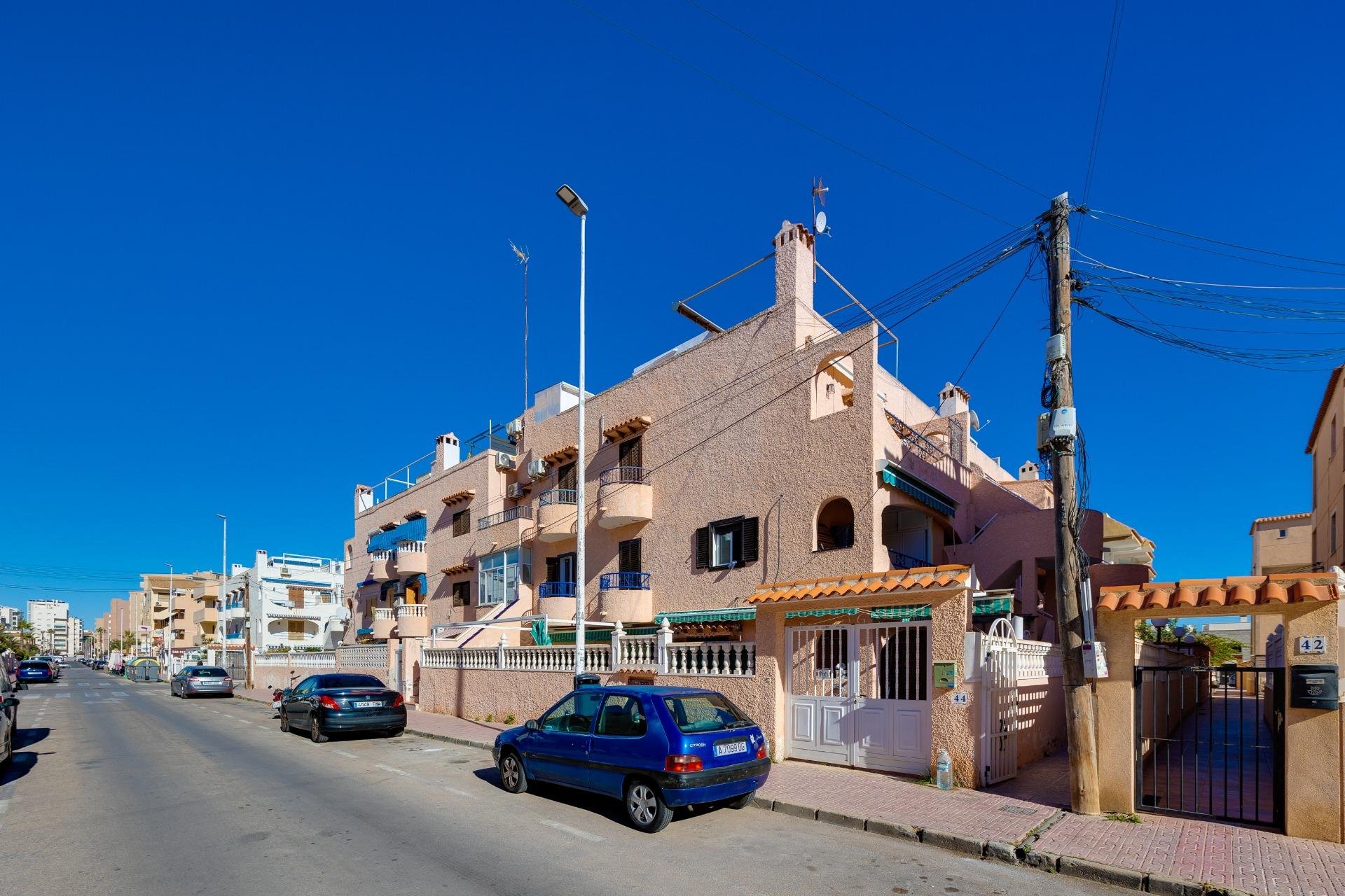 Resale - Bungalow -
Torrevieja - La Mata