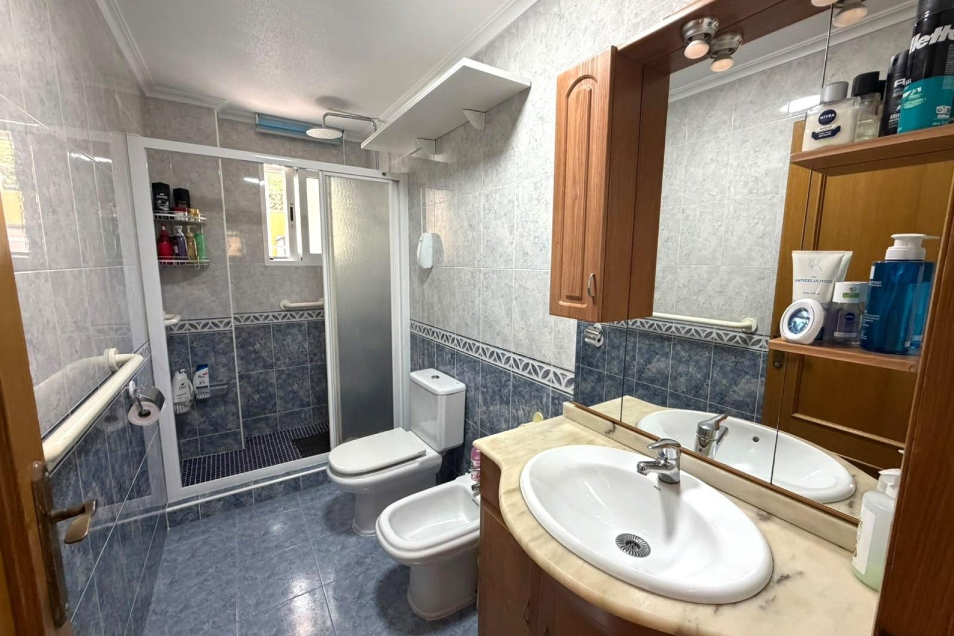 Resale - Bungalow -
Torrevieja - La Mata