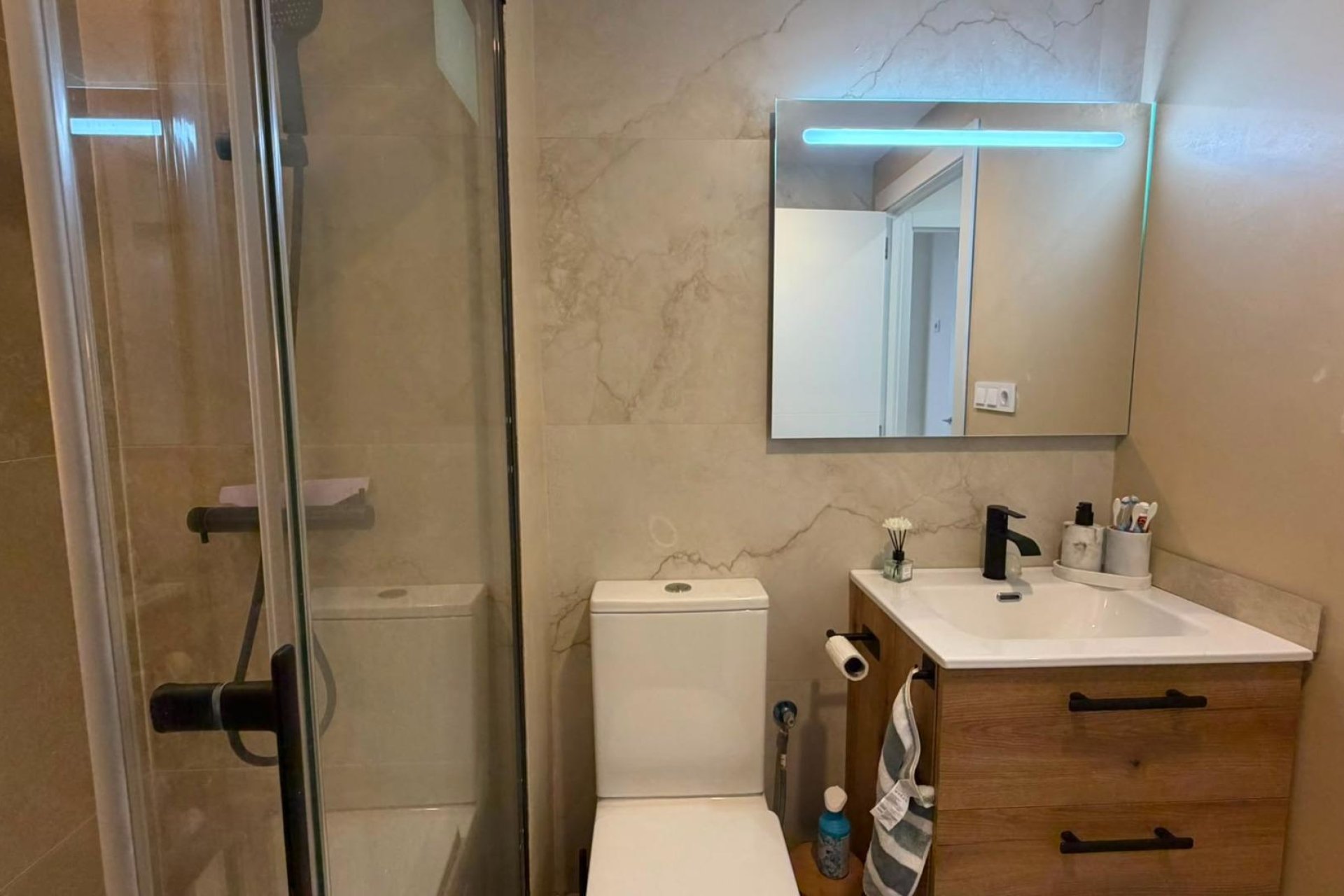 Resale - Bungalow -
Torrevieja - La Veleta