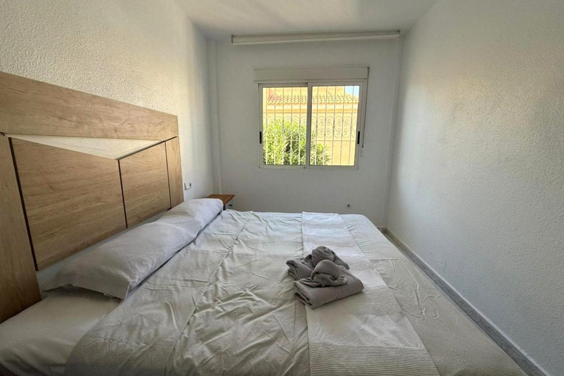 Resale - Bungalow -
Torrevieja - Los Frutales