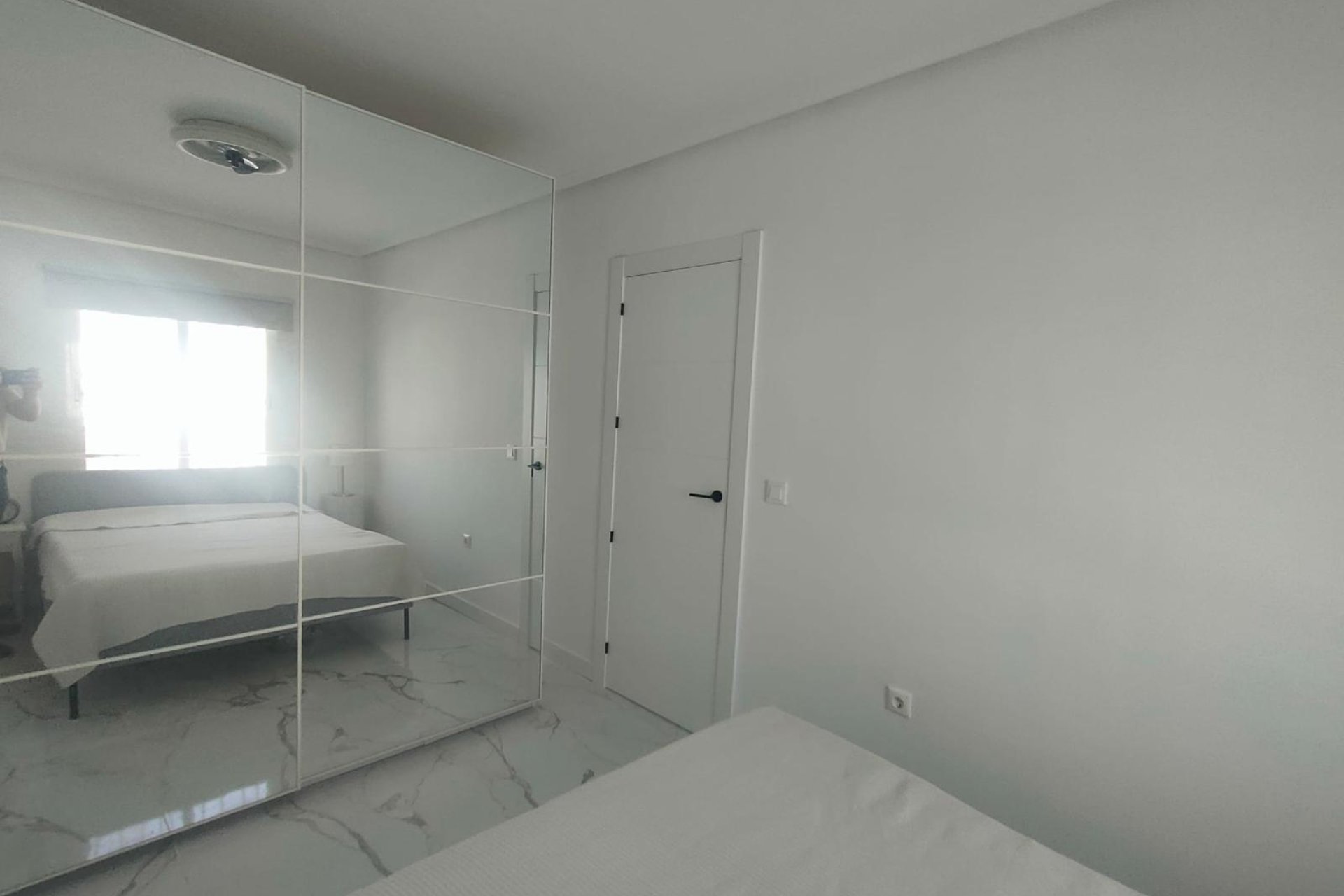 Resale - Bungalow -
Torrevieja - Rosaleda-los Frutales