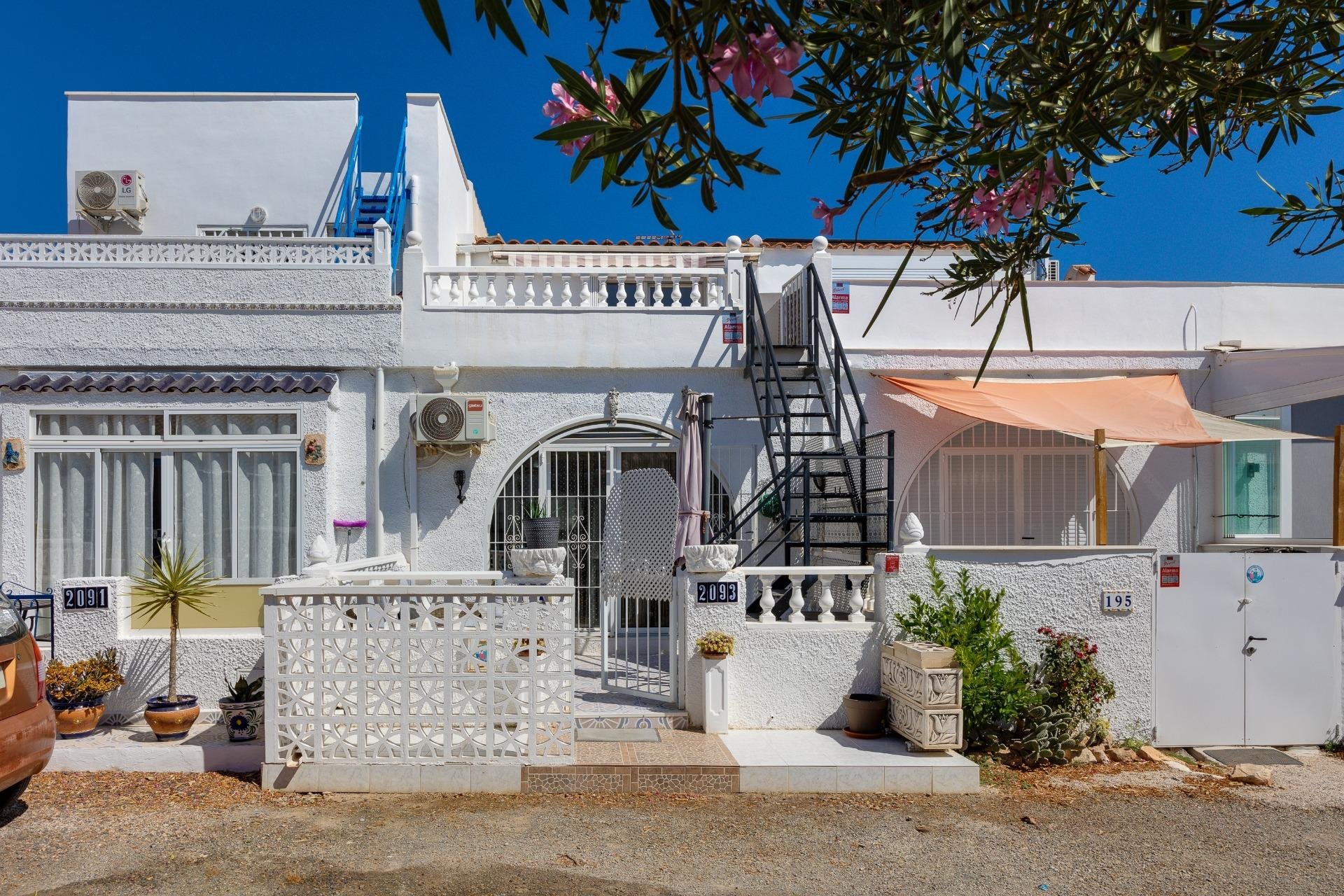 Resale - Bungalow -
Torrevieja - San Luis