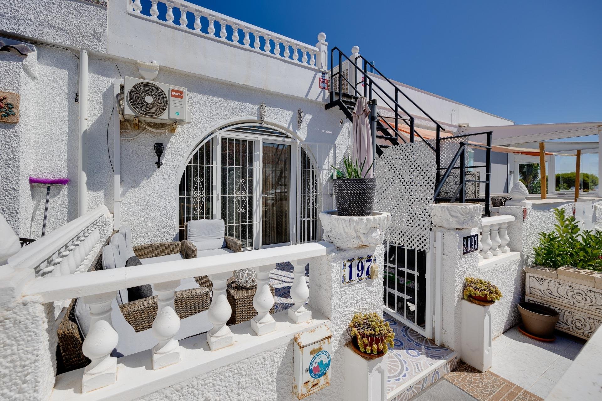 Resale - Bungalow -
Torrevieja - San Luis