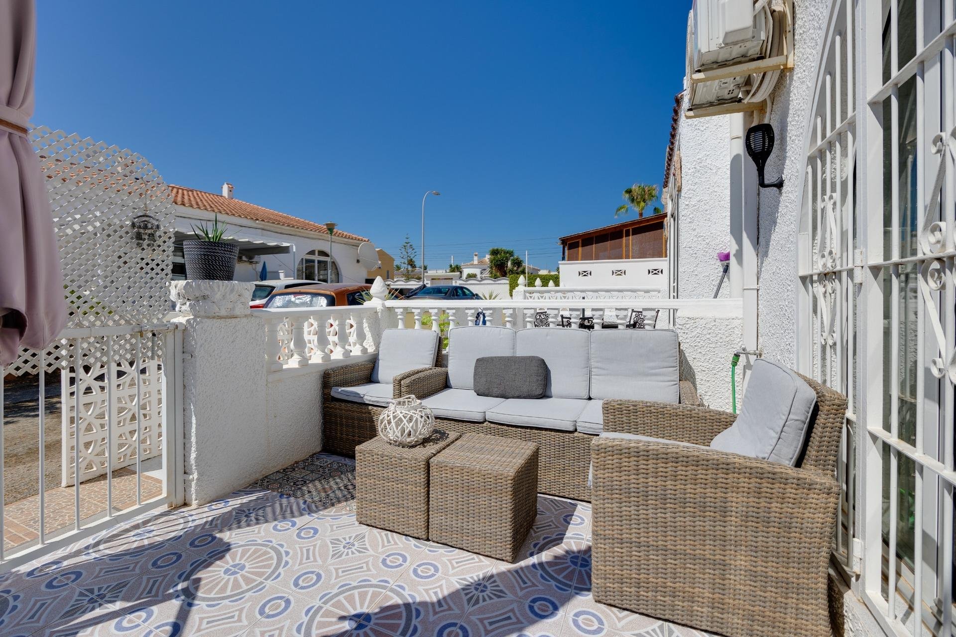 Resale - Bungalow -
Torrevieja - San Luis