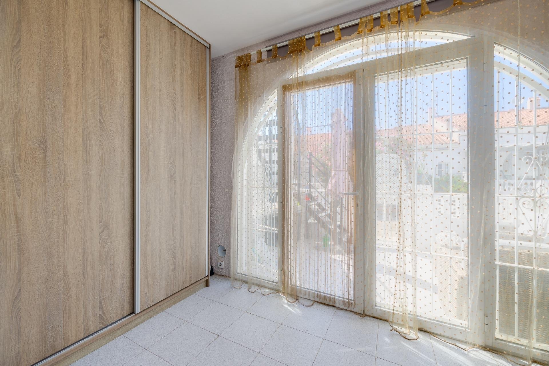 Resale - Bungalow -
Torrevieja - San Luis