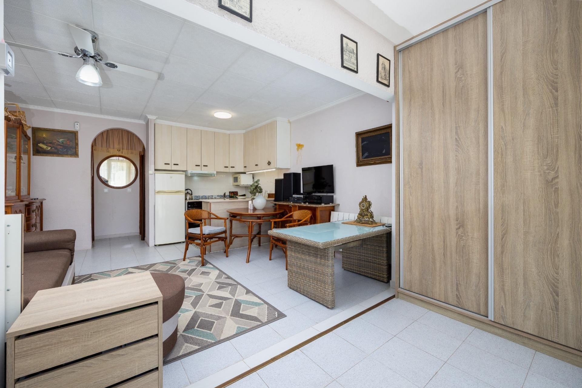 Resale - Bungalow -
Torrevieja - San Luis