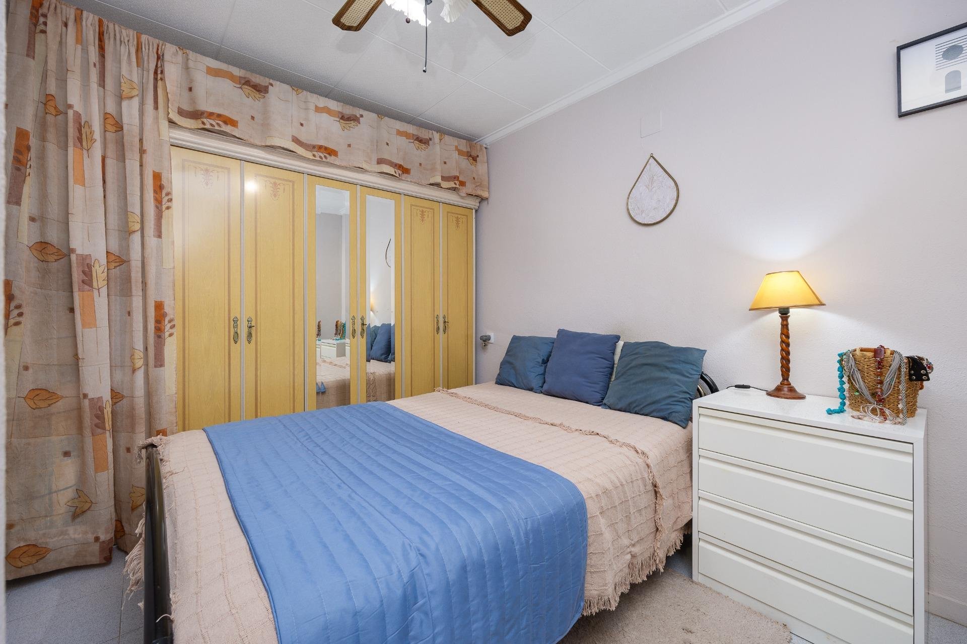 Resale - Bungalow -
Torrevieja - San Luis