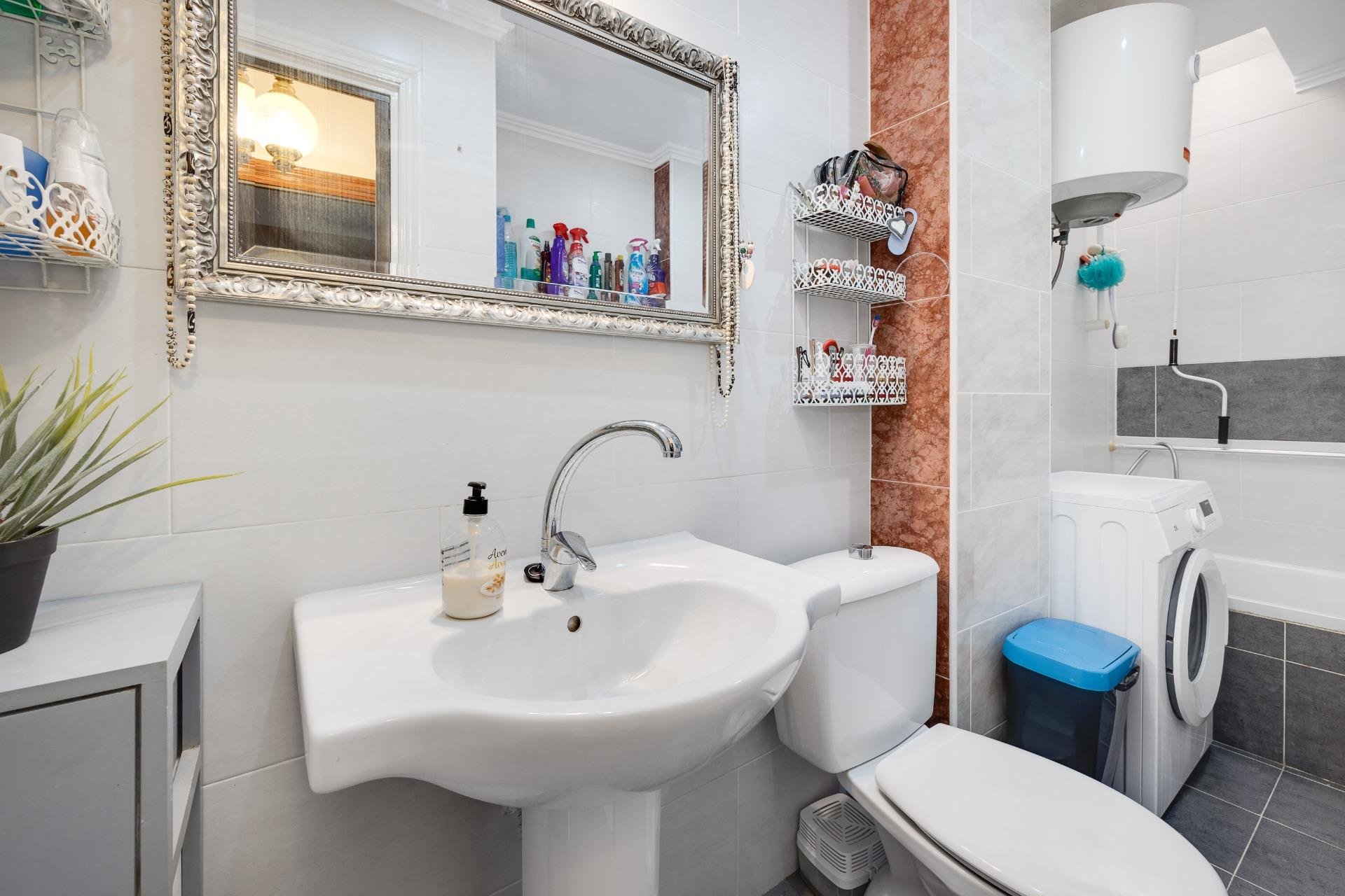 Resale - Bungalow -
Torrevieja - San Luis