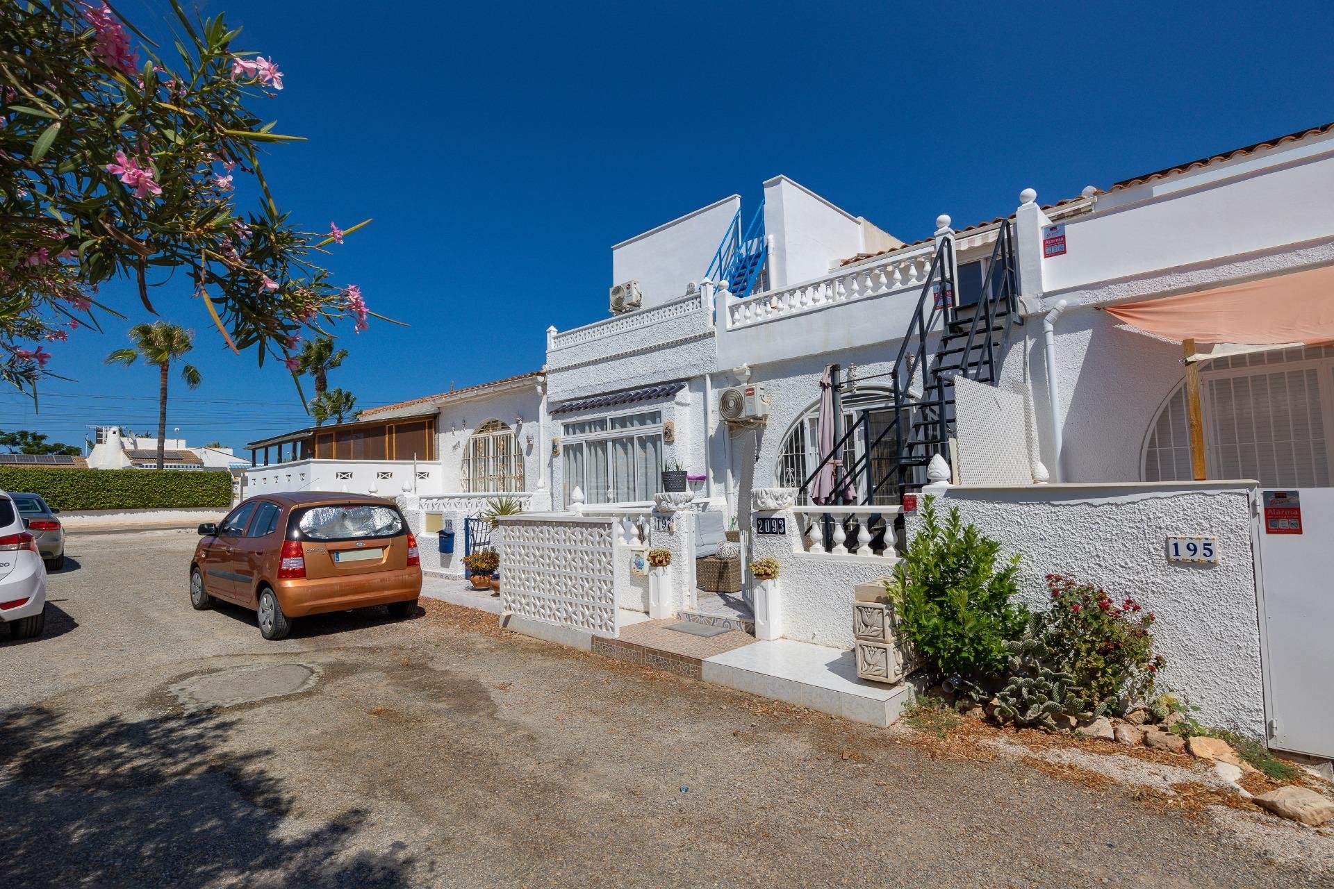 Resale - Bungalow -
Torrevieja - San Luis