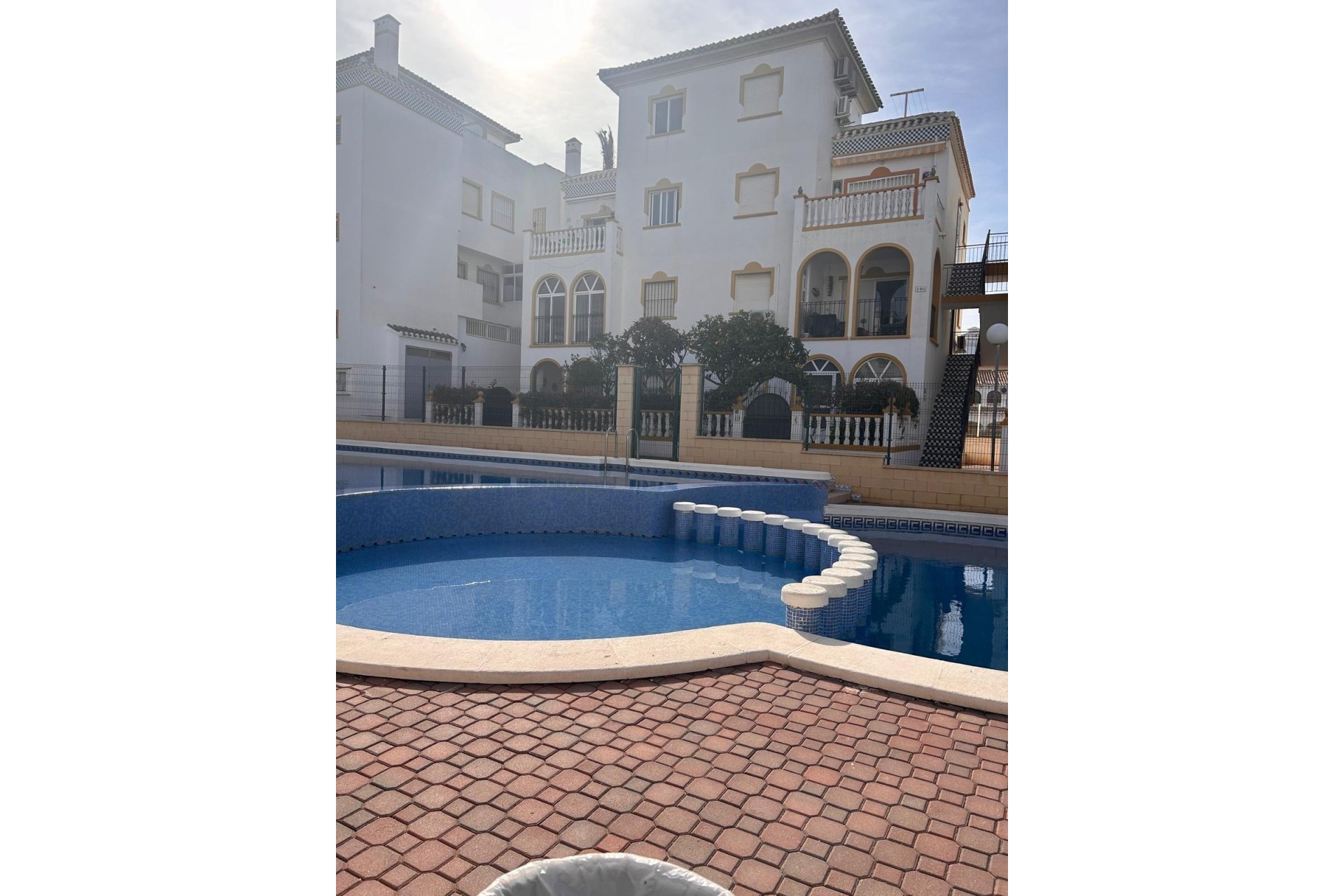 Resale - Bungalow -
Torrevieja - Torre La Mata