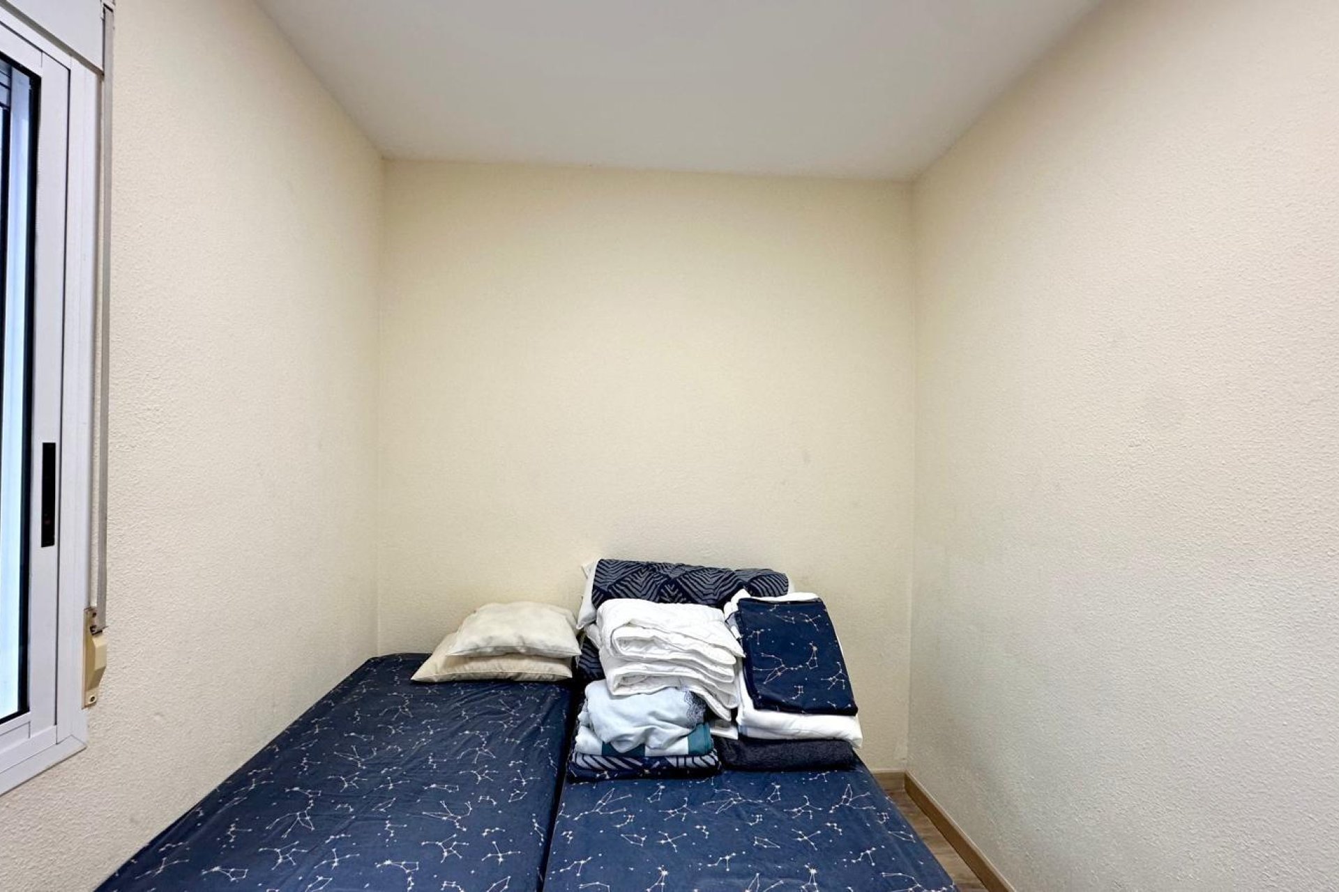 Resale - Bungalow -
Torrevieja - Torreblanca