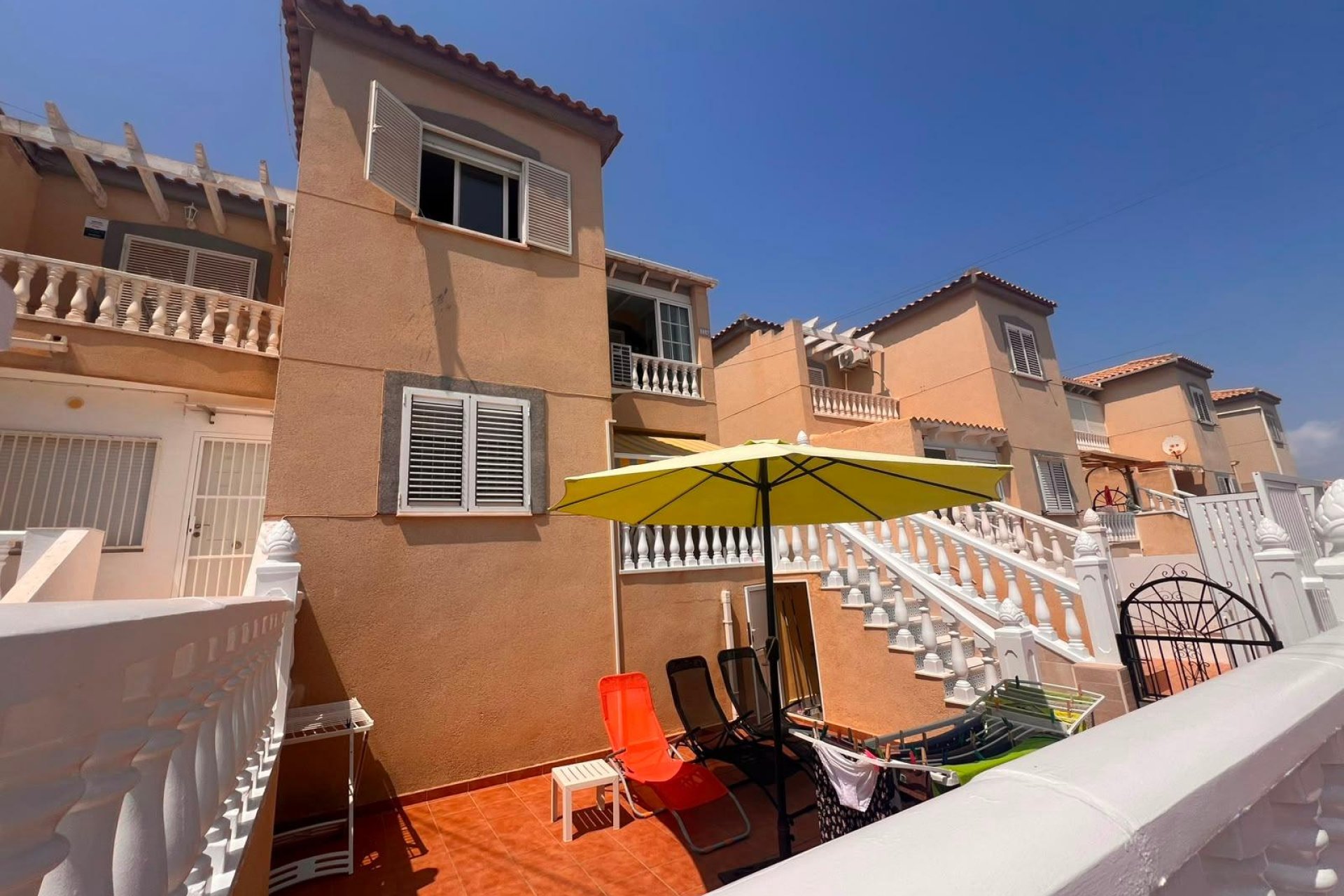 Resale - Bungalow -
Torrevieja - Torrejón