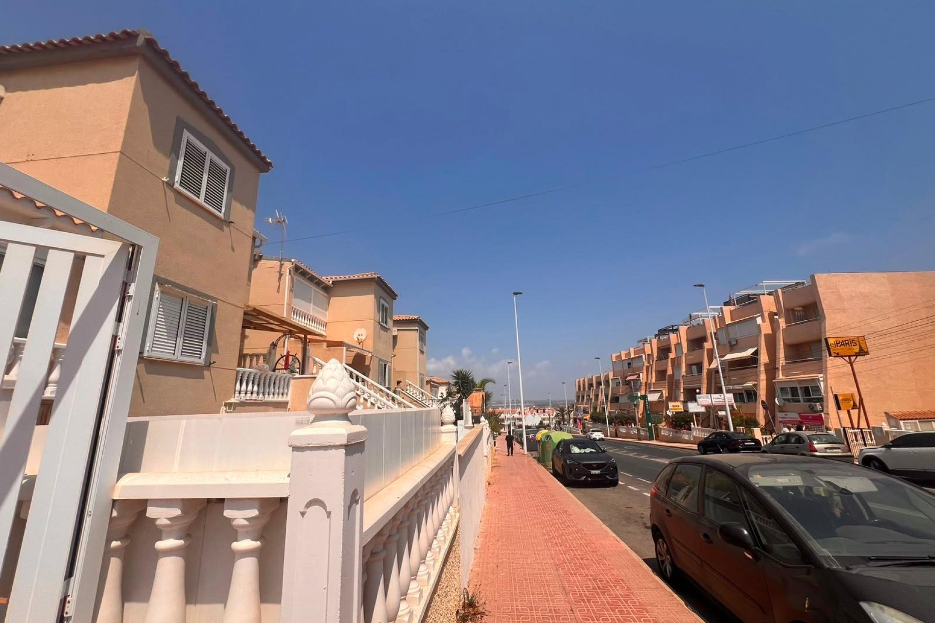 Resale - Bungalow -
Torrevieja - Torrejón