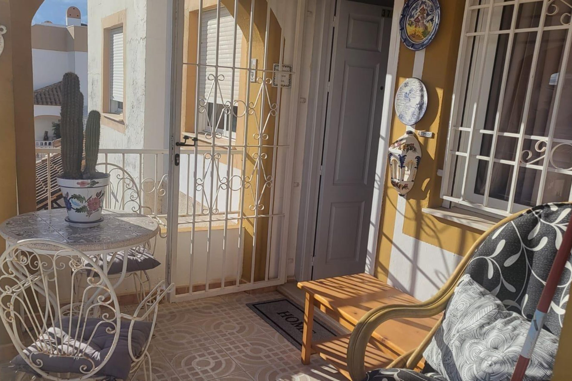 Resale - Bungalow -
Torrevieja - Torretas