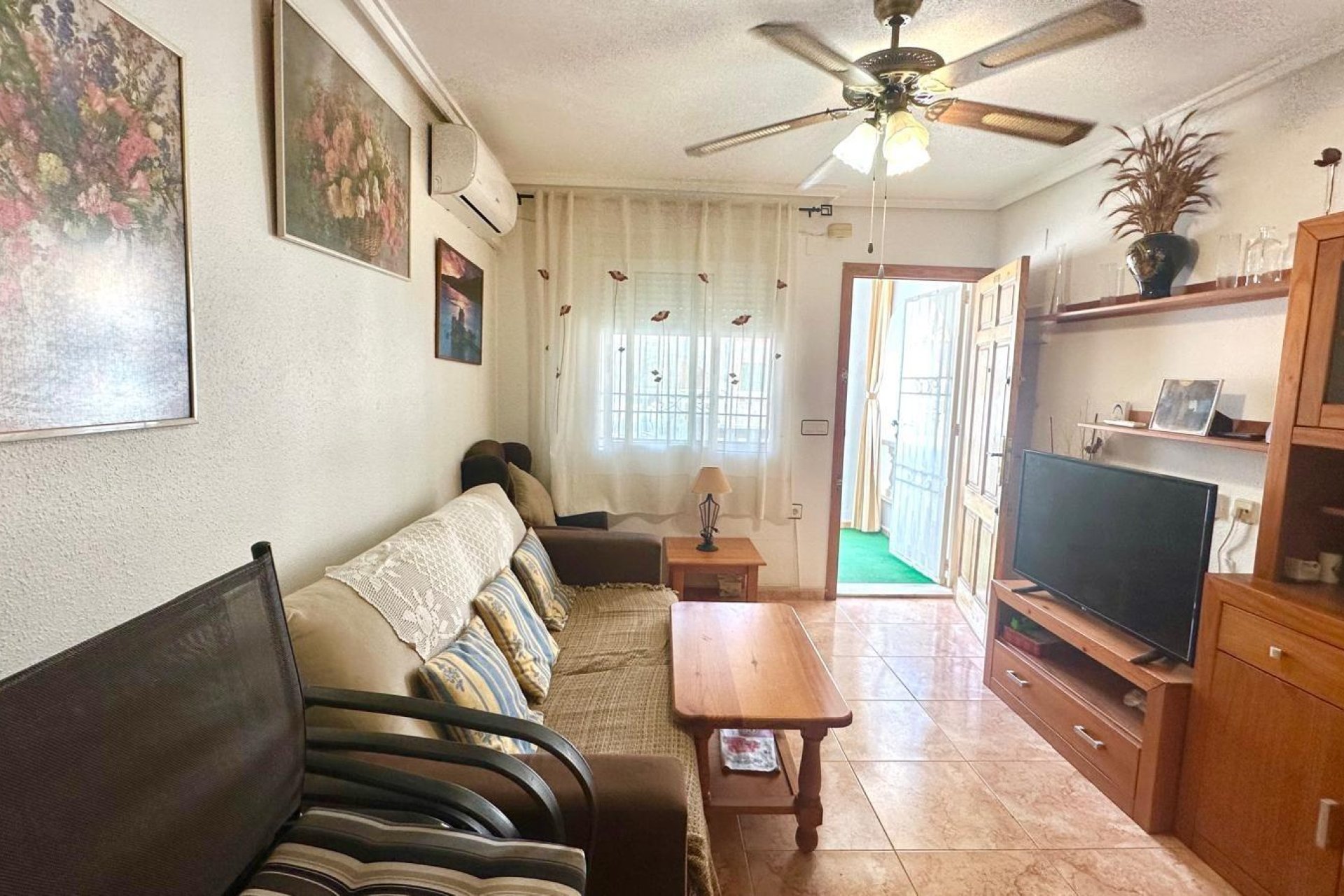 Resale - Bungalow -
Torrevieja - Torretas