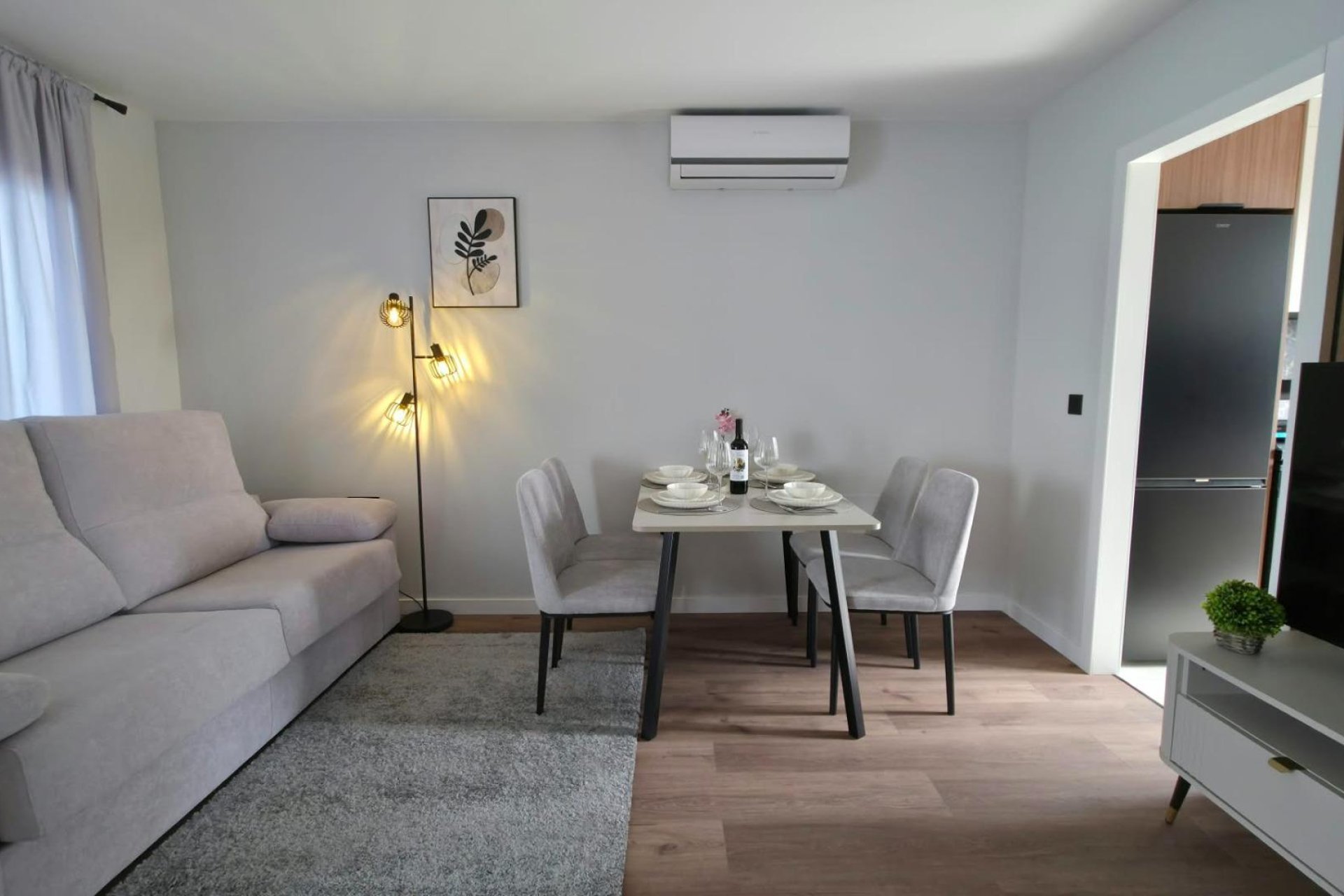 Resale - Bungalow -
Torrevieja - Zona Los Frutales