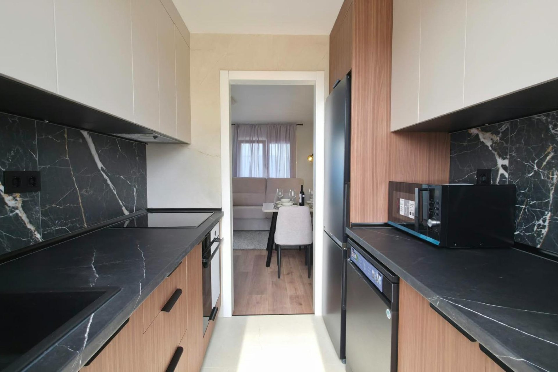 Resale - Bungalow -
Torrevieja - Zona Los Frutales