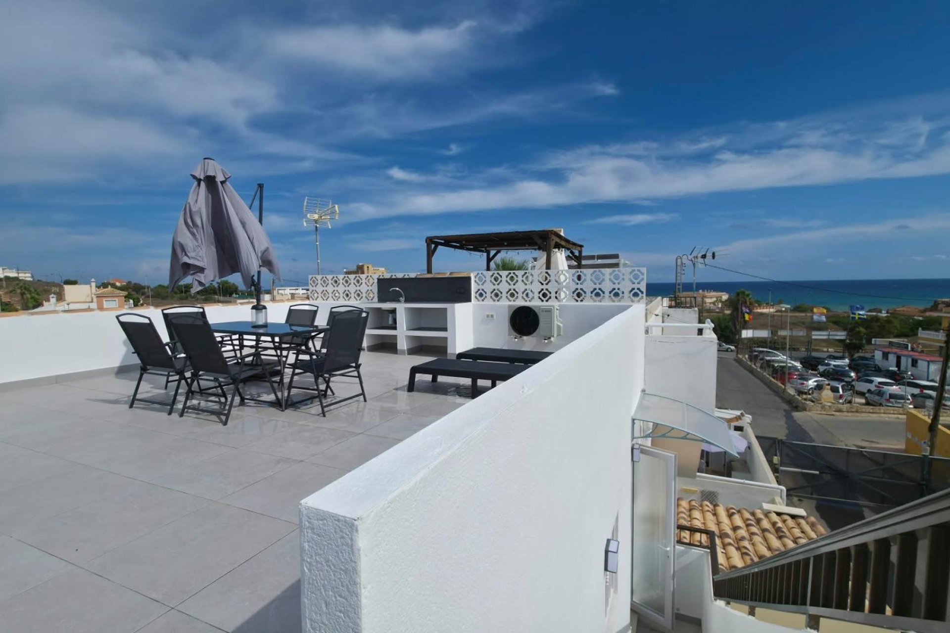 Resale - Bungalow -
Torrevieja - Zona Los Frutales