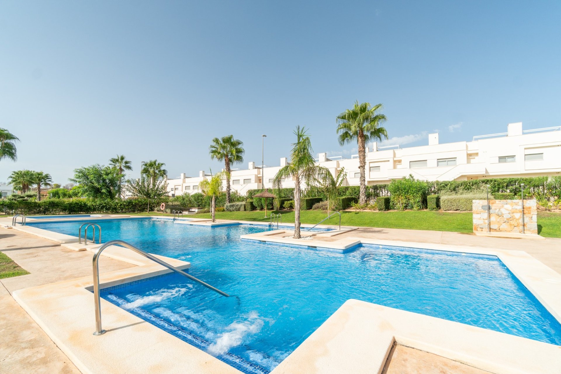 Resale - Bungalow -
Vistabella Golf Entre Naranjos - Inland