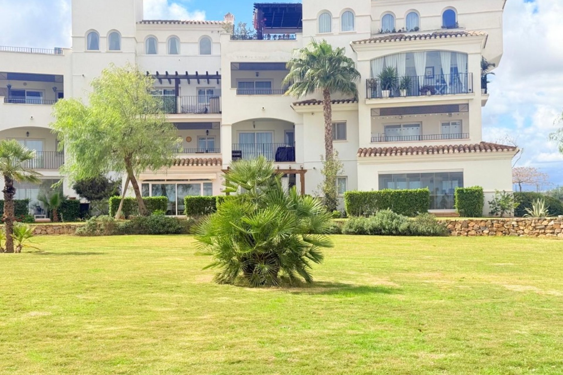 Resale - Duplex -
Hacienda Riquelme Golf Resort - Inland